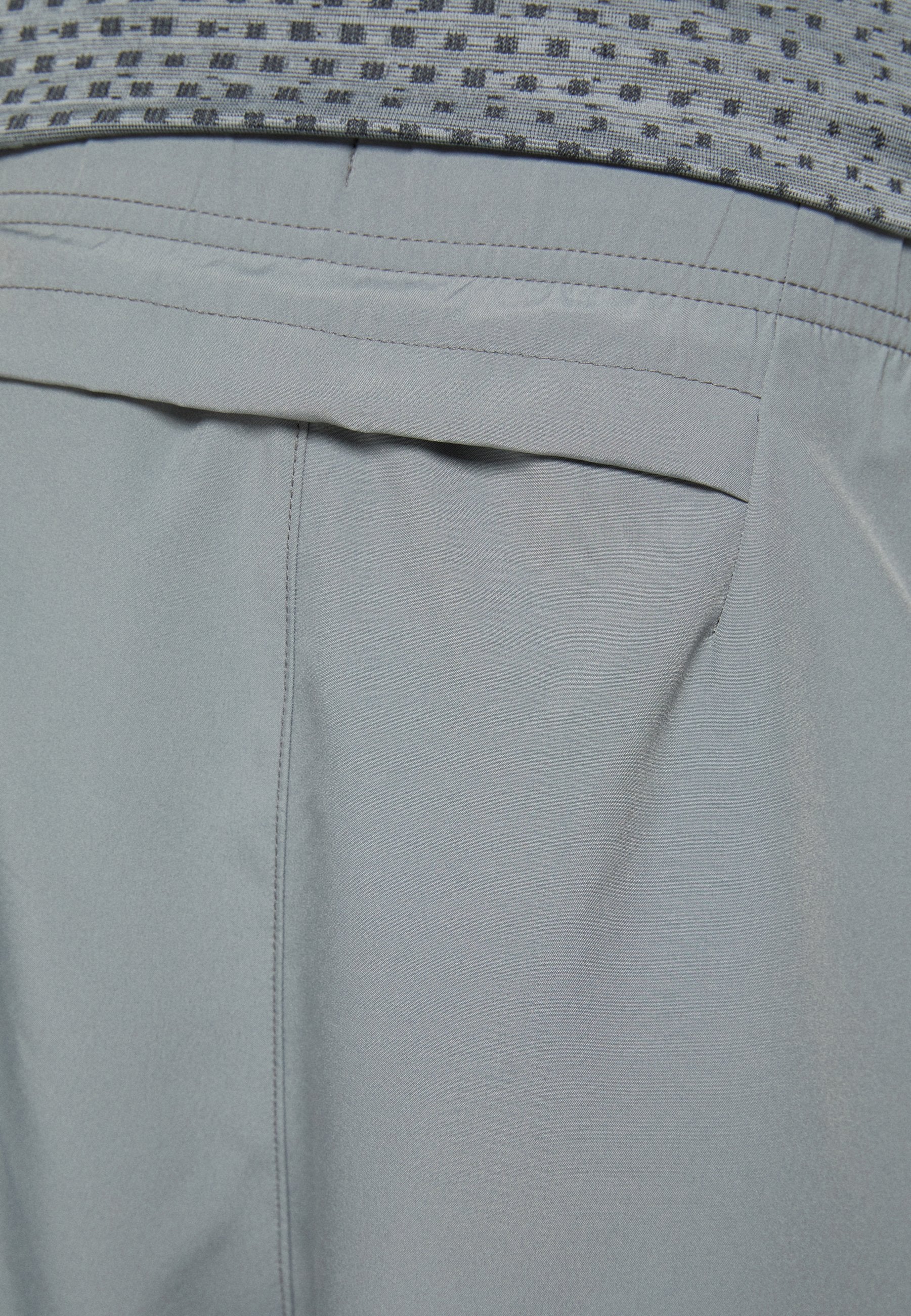 CHALLENGER SHORT - Sports shorts - smoke grey/smoke