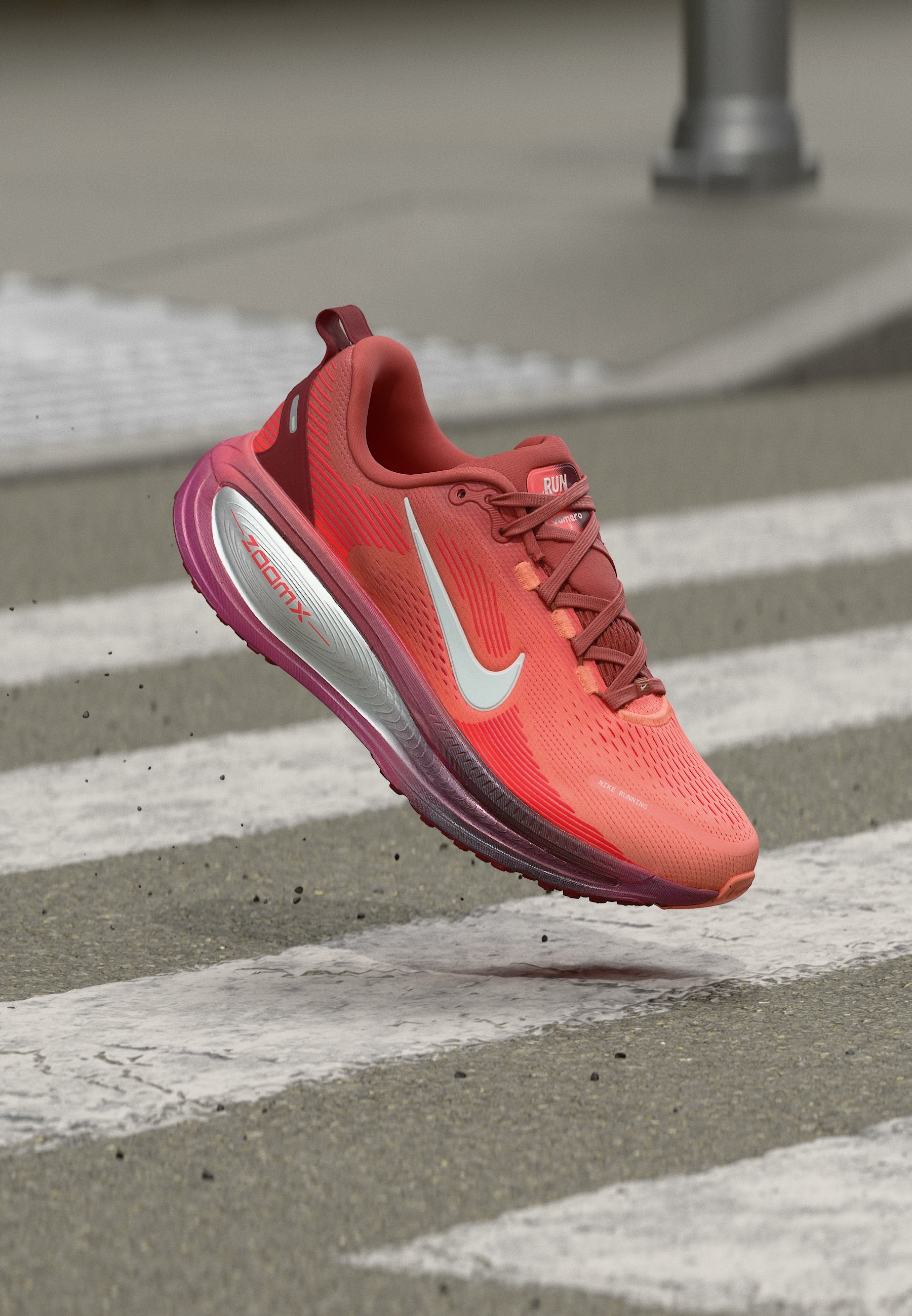 VOMERO 18 SE2 - Chaussures de running - light redwood/barely green/bright crimson/atomic pink