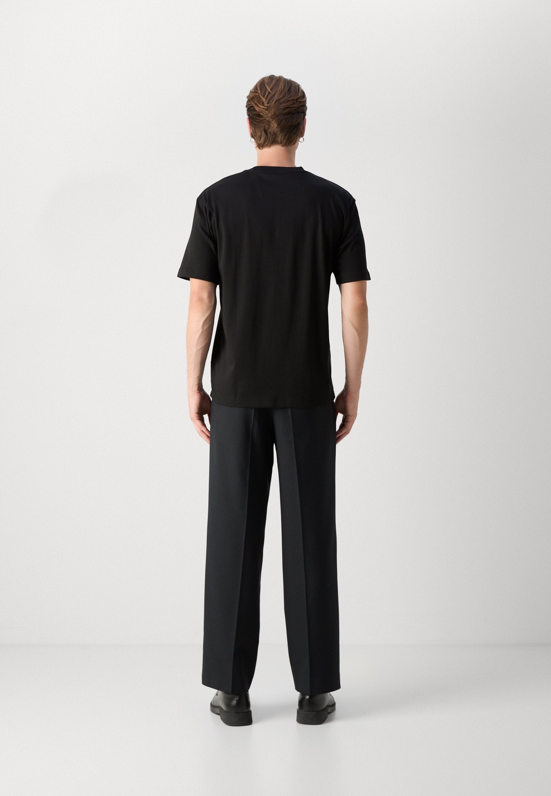 TEE - Basic T-shirt - black