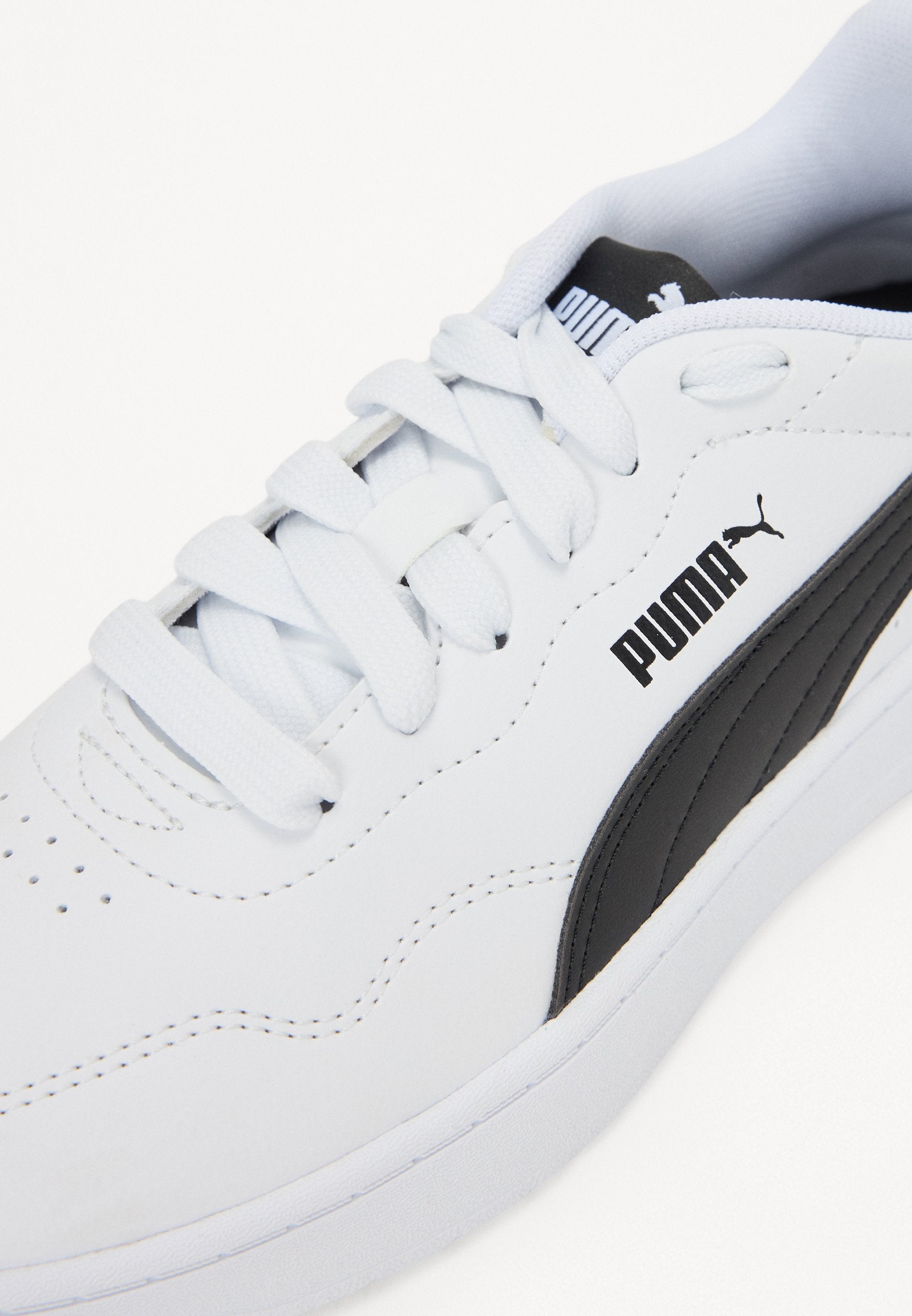 COURT LALLY UNISEX - Trainers - white/black