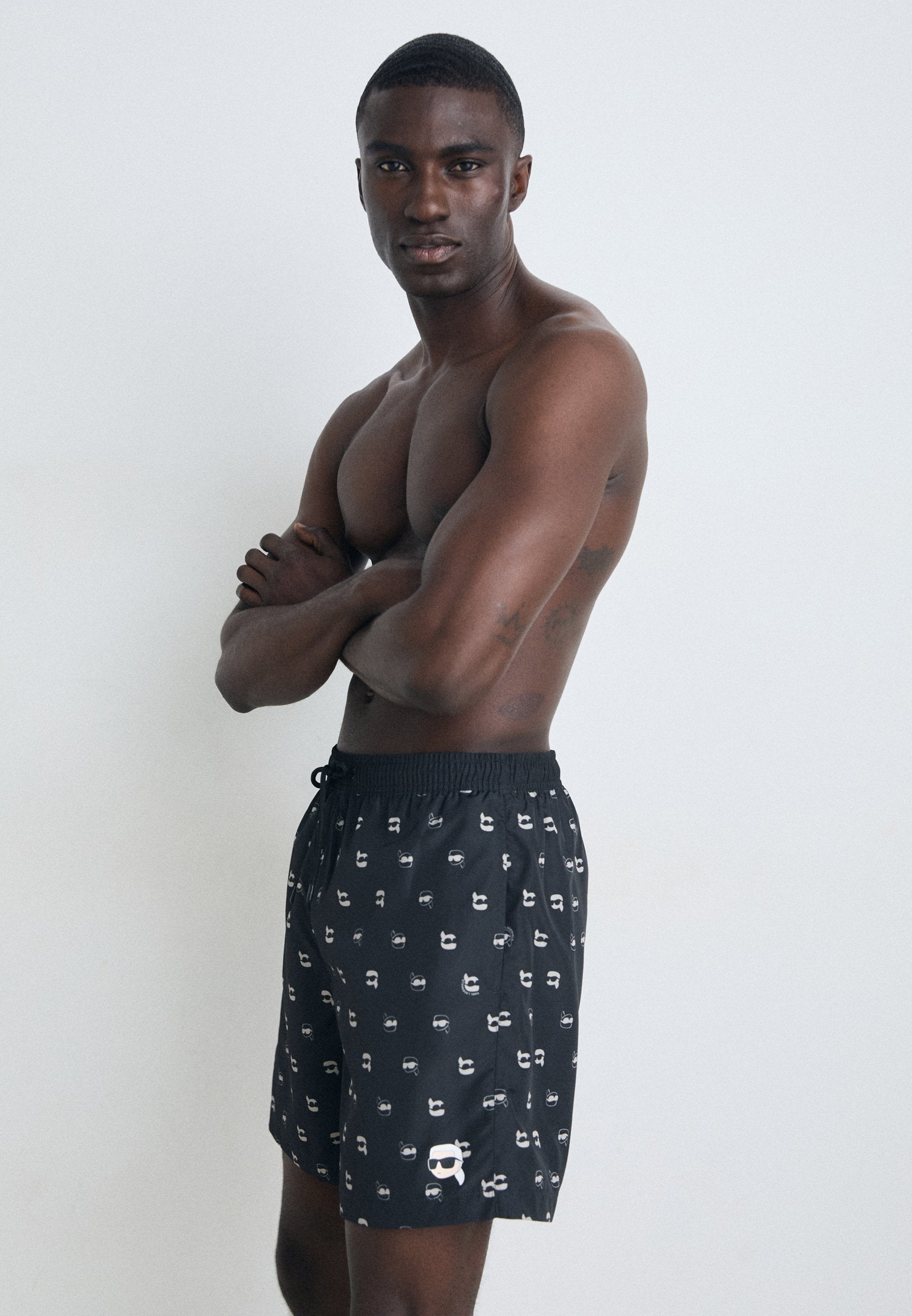 IKON DOT MED - Swimming shorts - black