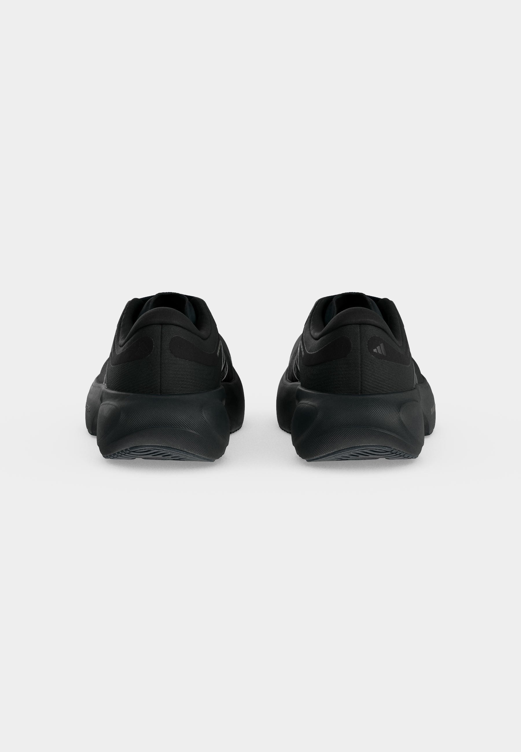 SUPERNOVA RISE 3 - Road running shoes - core black/carbon