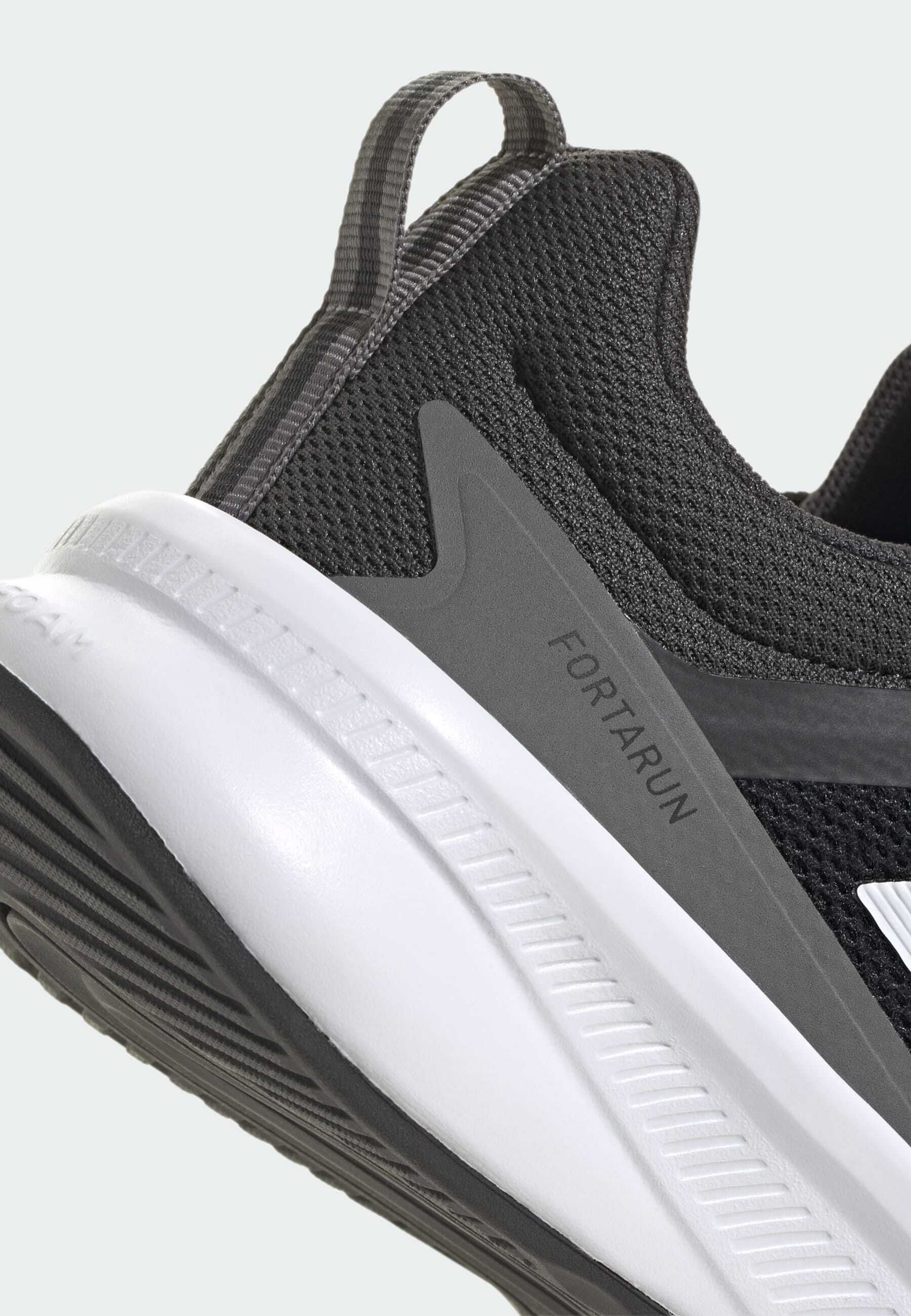 FORTARUN 4.0 UNISEX - Road running shoes - core black/ftwr white/carbon