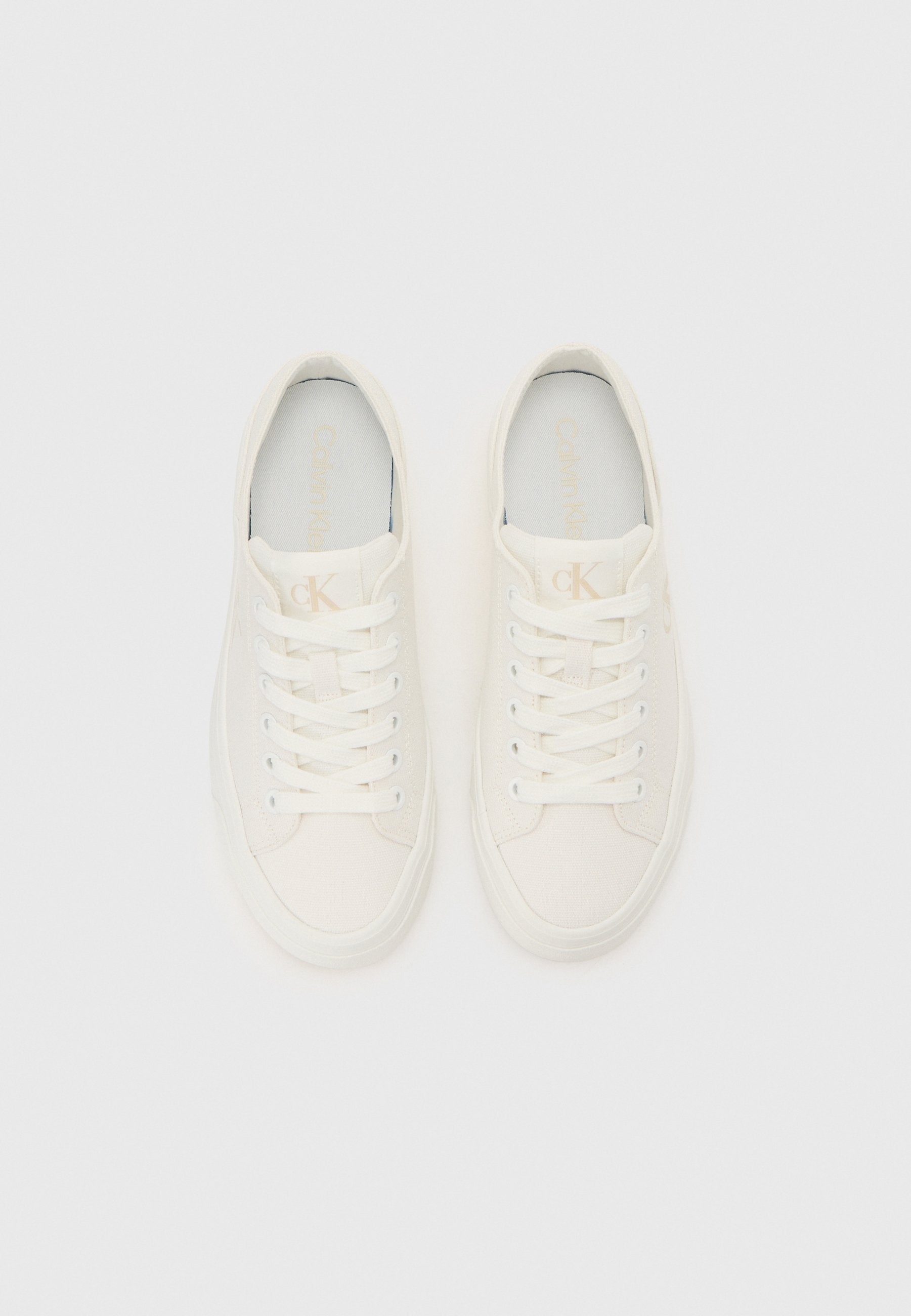 Trainers - triple bright white