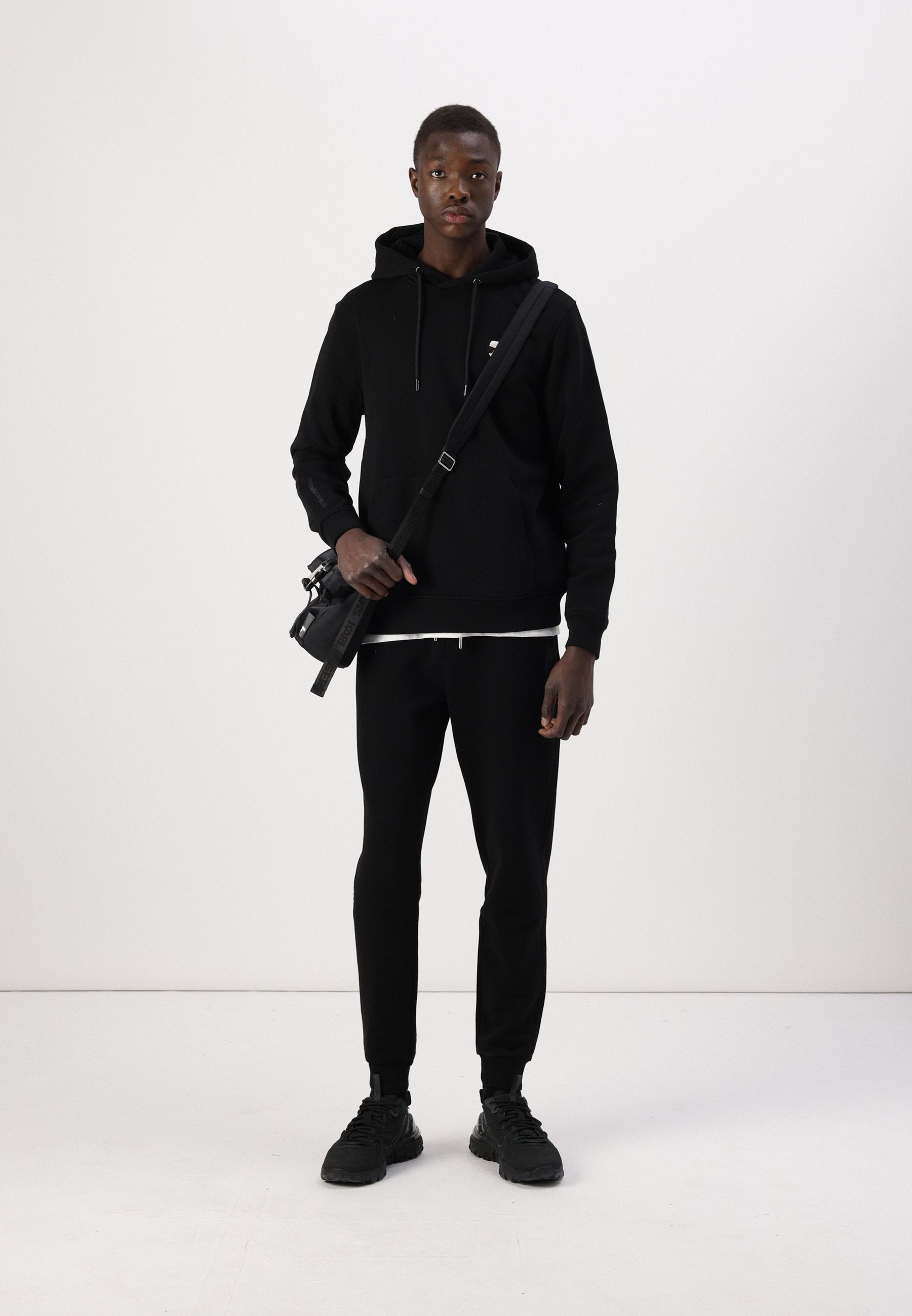 HOODY - Hoodie - black