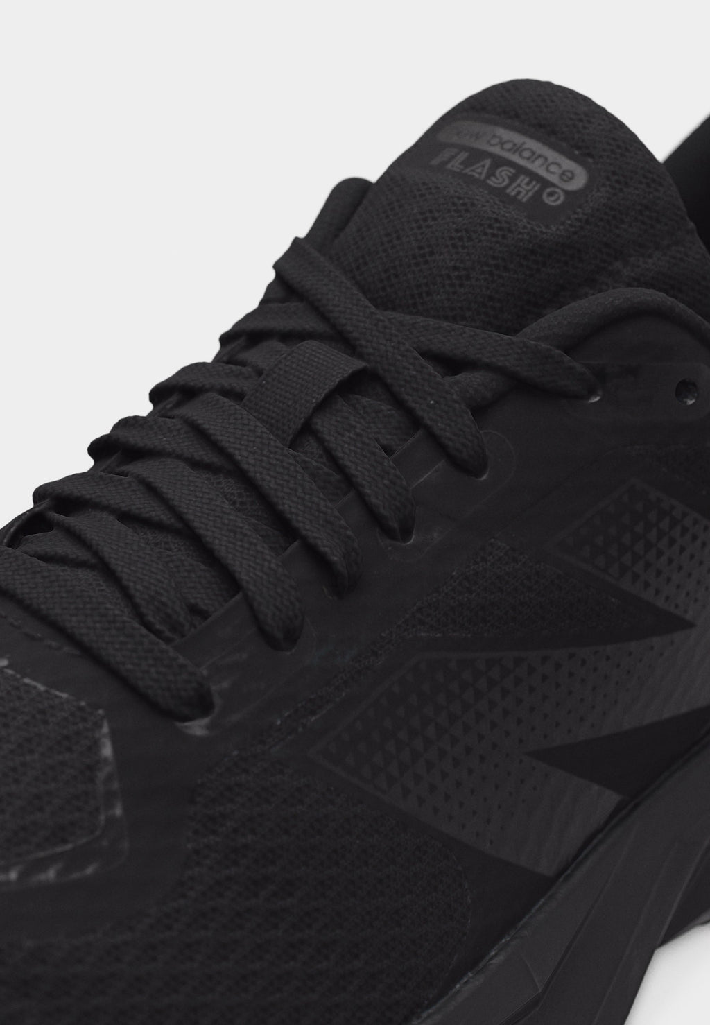 FLASH UNISEX - Road running shoes - black