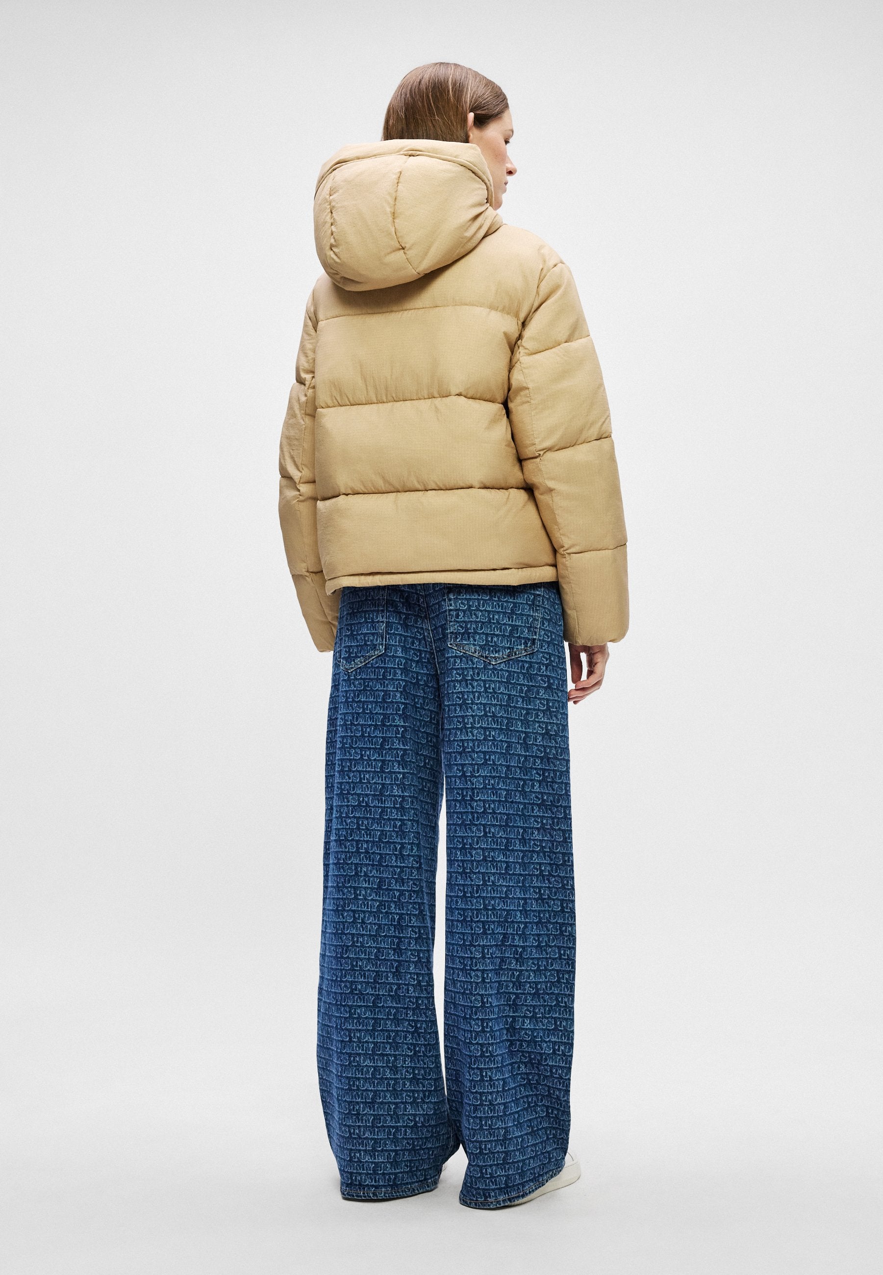 HOODED PUFFER JACKET - Winter jacket - malted milk