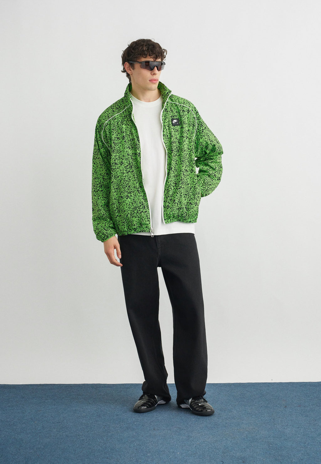 Outdoor jacket - mean green