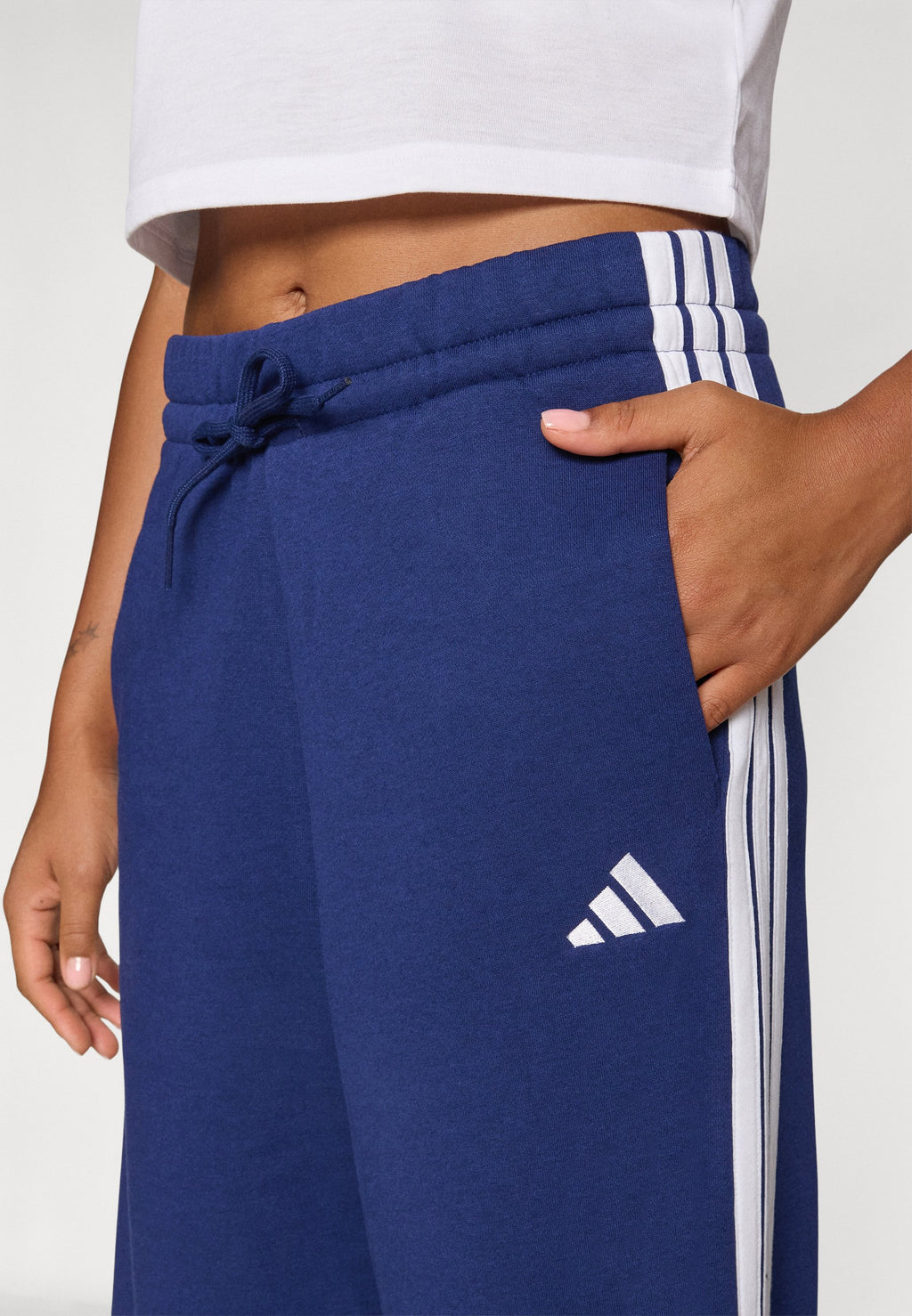 ADIDAS WOMEN 3-STRIPES FLEECE WIDE - Tracksuit bottoms - dark blue