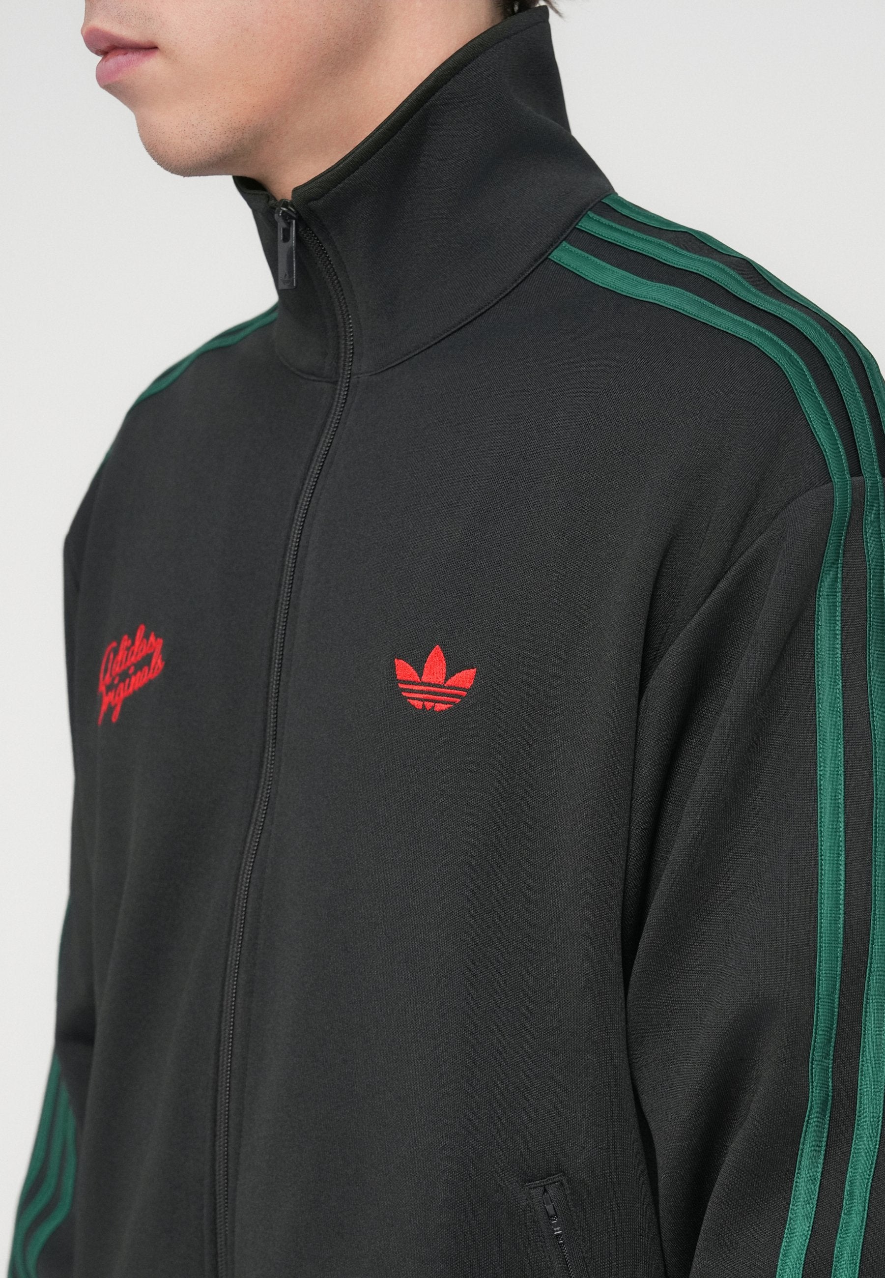 TRACK - Sweat-shirt zippé - noir/vert universitaire