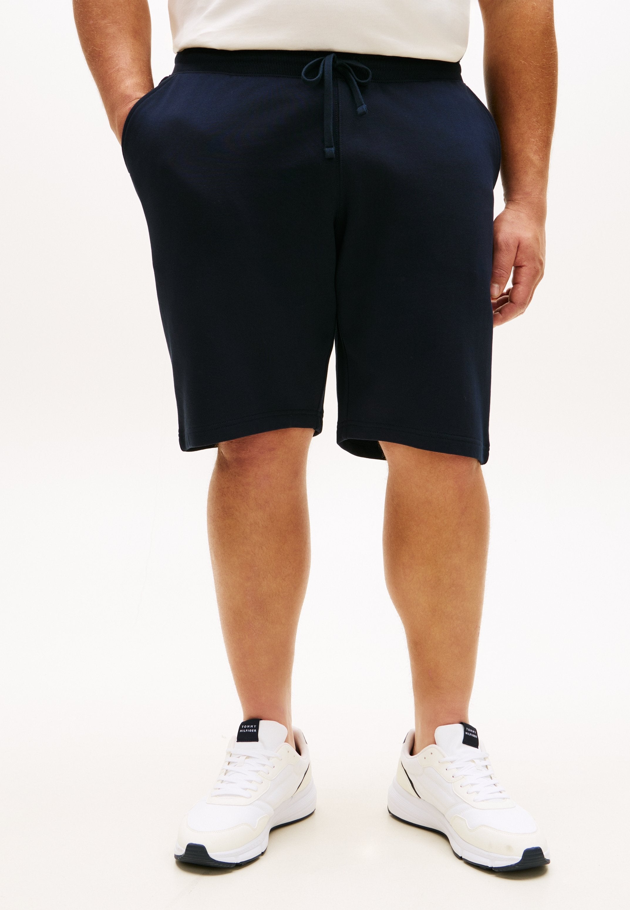 PLUS FLAG EMBROIDERY TERRY SWEAT SHORTS - Tracksuit bottoms - desert sky