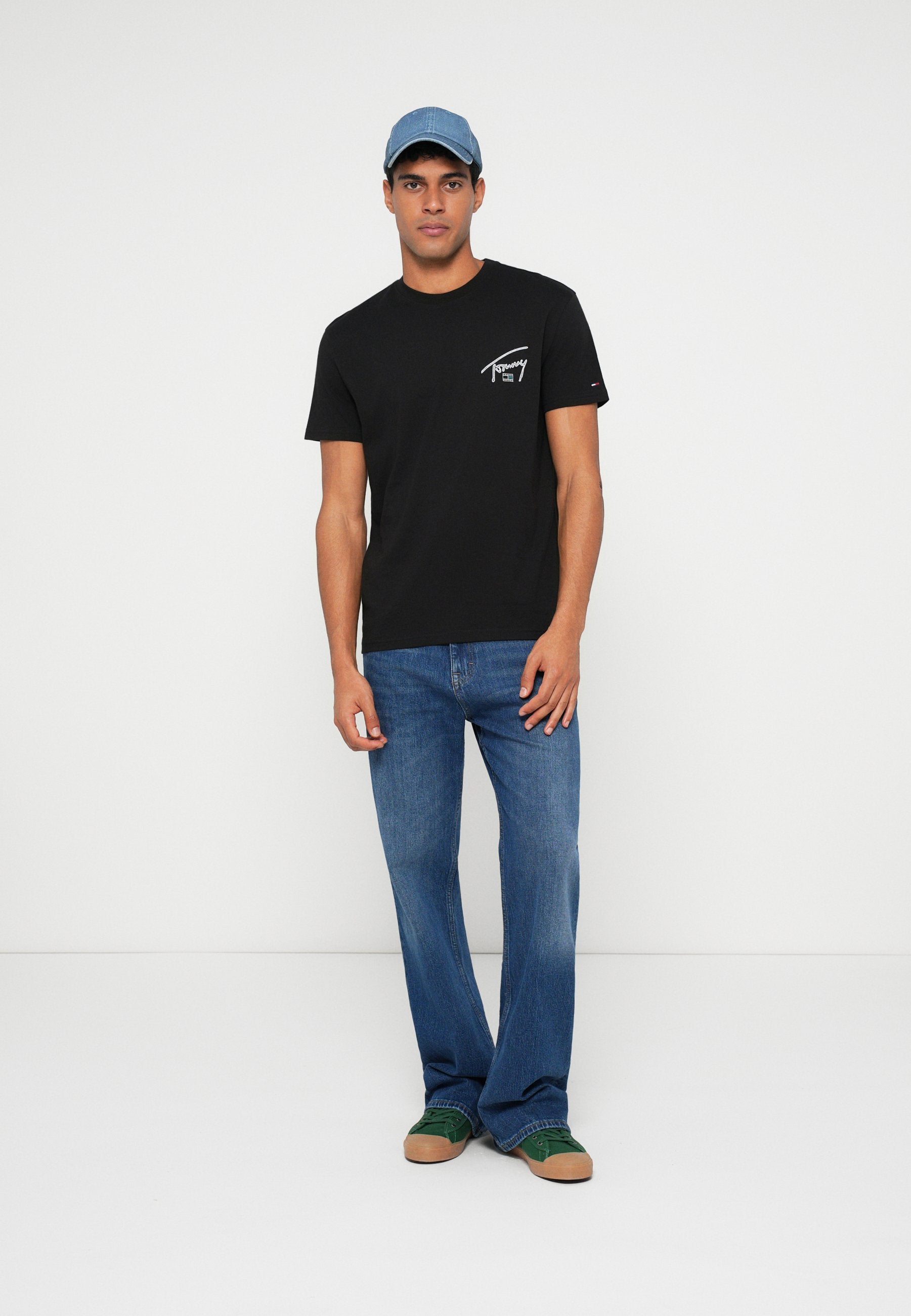 TEE-SHIRT RAS DU COU LOGO DOS SIGNATURE - Tee-shirt imprimé - black