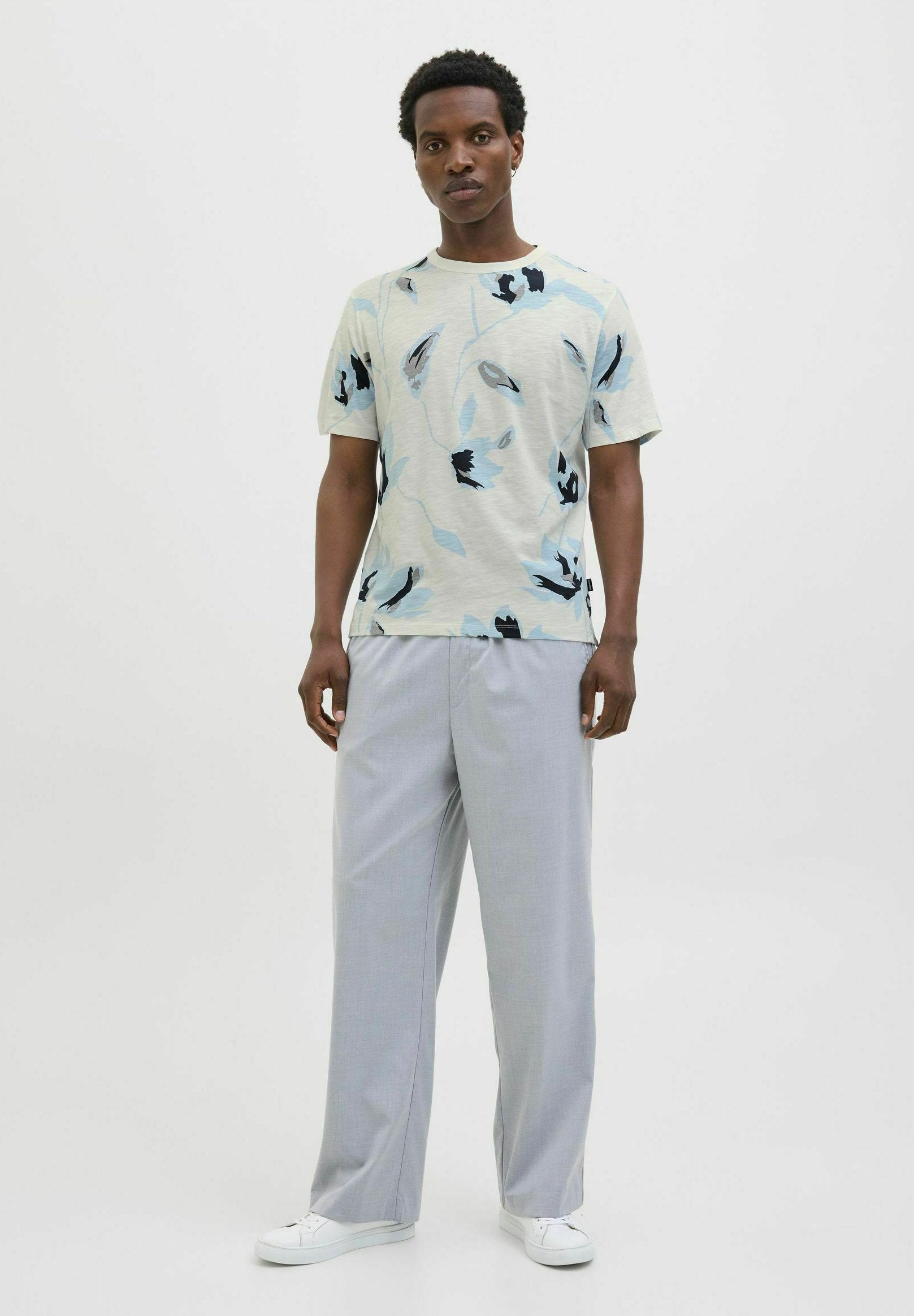 All Over Print - Print T-shirt - cloud dancer