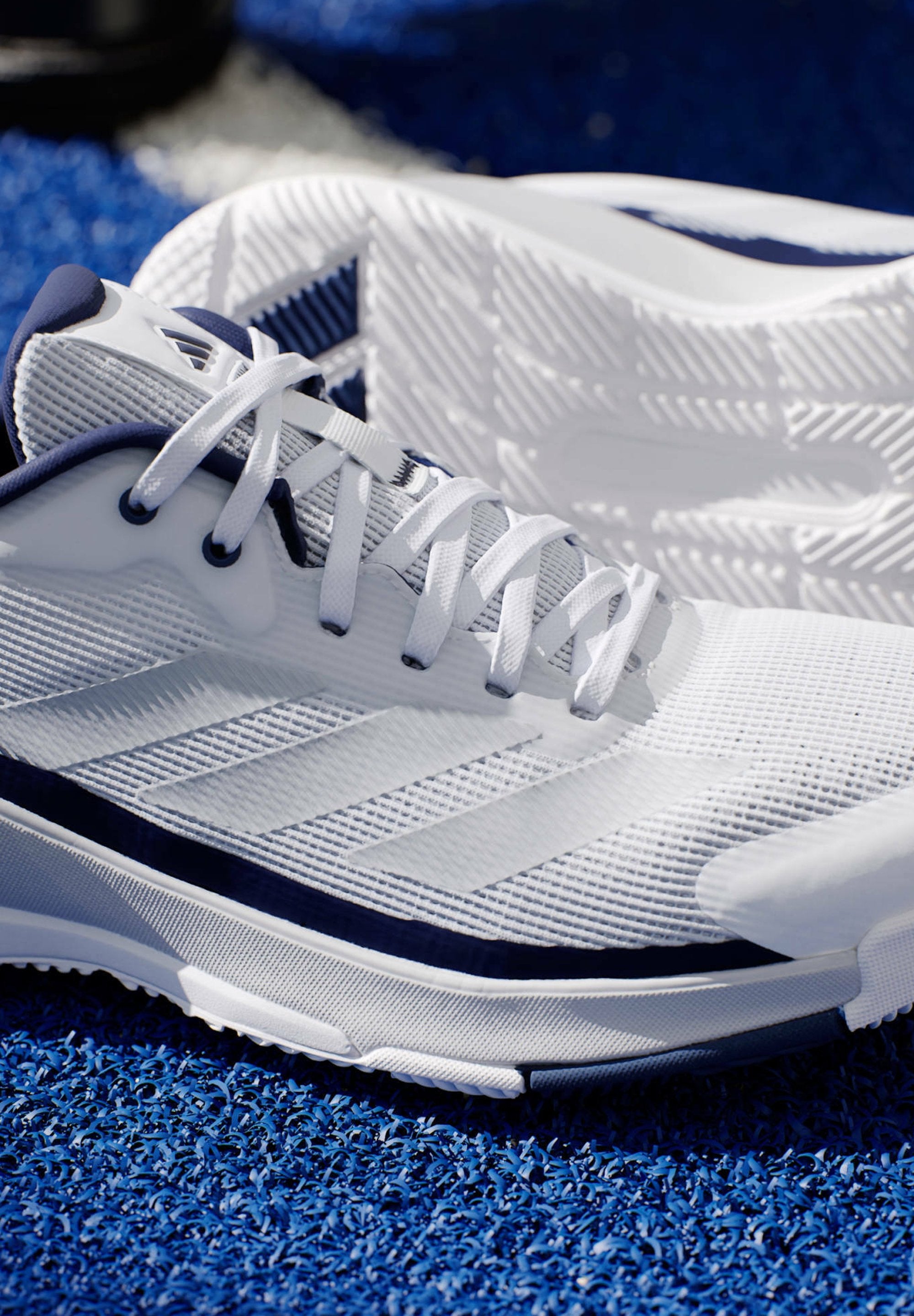 CRAZYQUICK LIGHTSTRIKE PADEL - Padel shoes - cloud white   silver metallic   dark blue