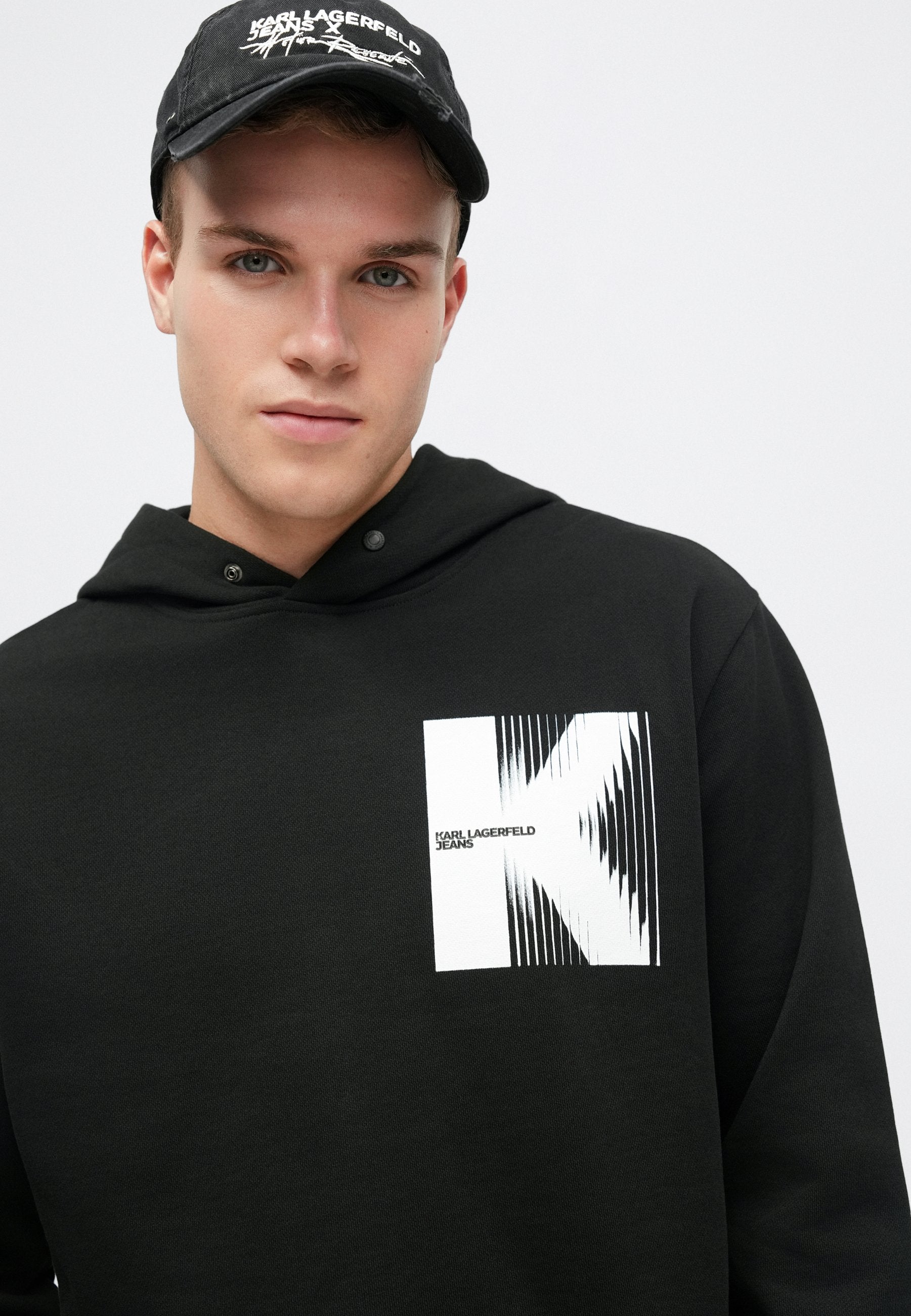 LOGO HOODIE - Hoodie - black