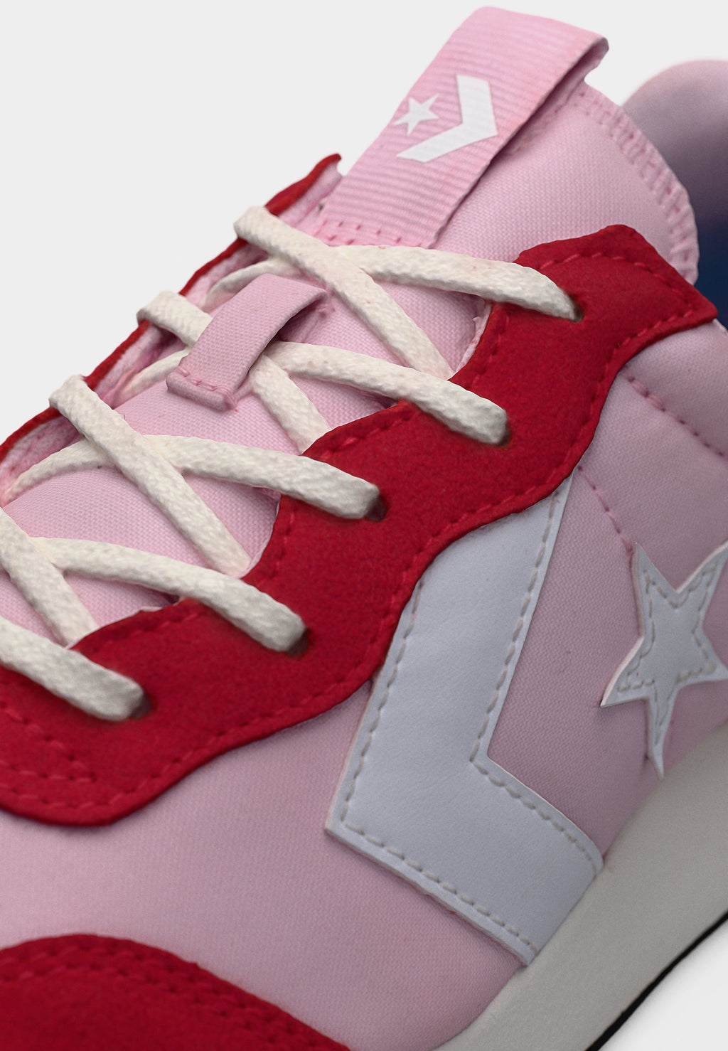 OMEGA TRAINER UNISEX - Trainers - new found bloom/red