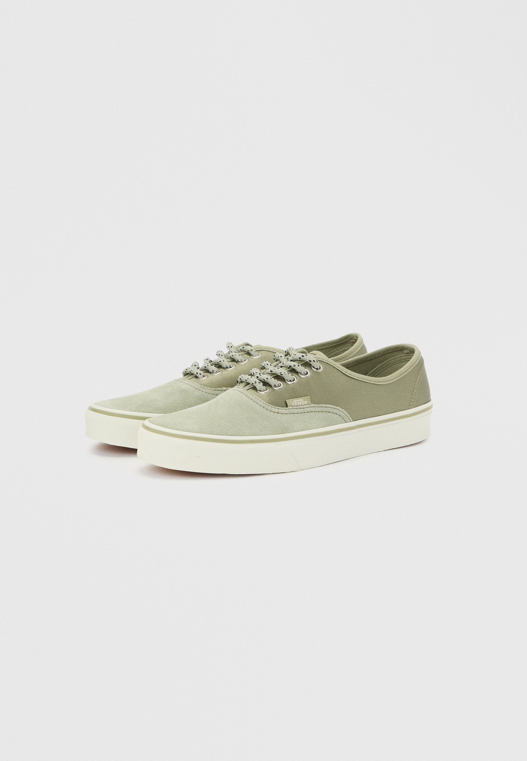AUTHENTIC - Skate shoes - soft sage