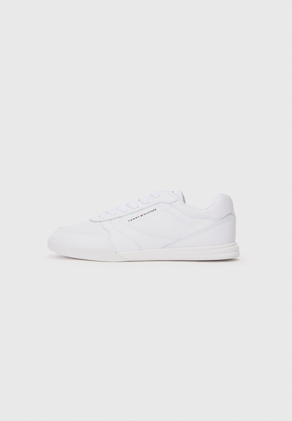 BASKETS À SEMELLE CUP ET LOGO EN CREUX EN CUIR - Baskets - blanc