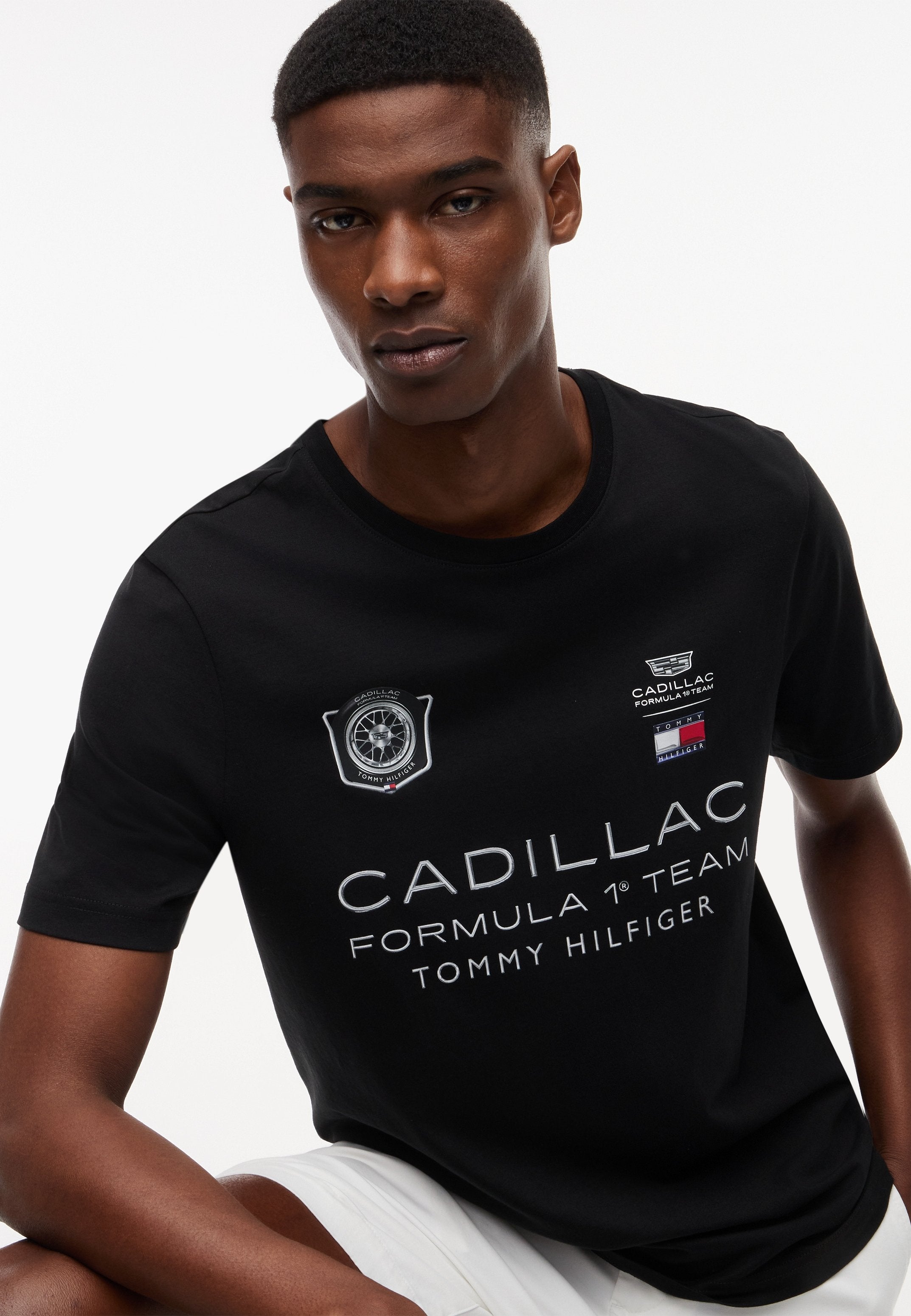 TH X CADILLAC FORMULA 1 TEAM CAR GRAPHIC BLACK TEE UNISEX - Print T-shirt - black