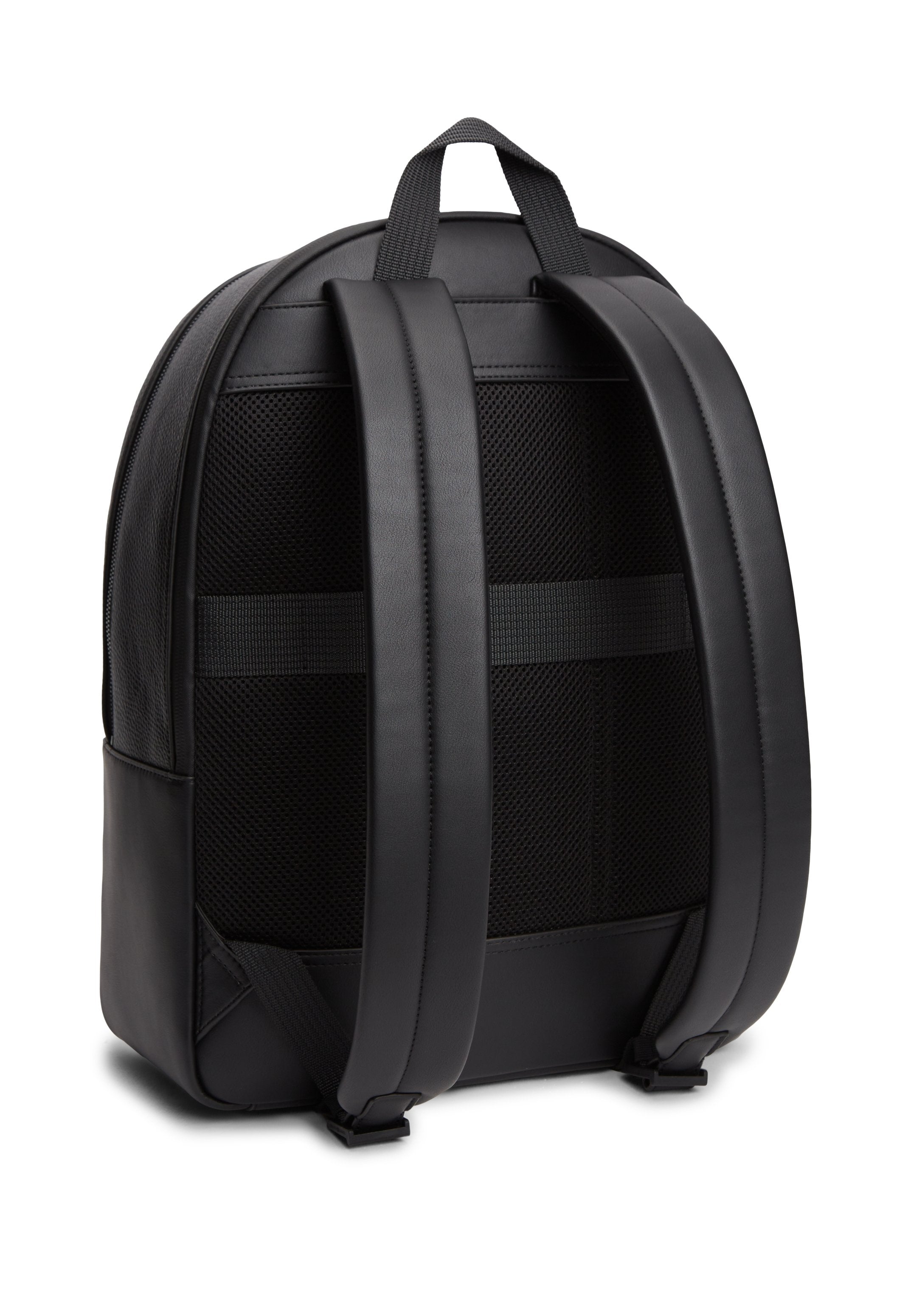FLAP POCKET PEBBLE GRAIN DOME BACKPACK - Rucksack - black