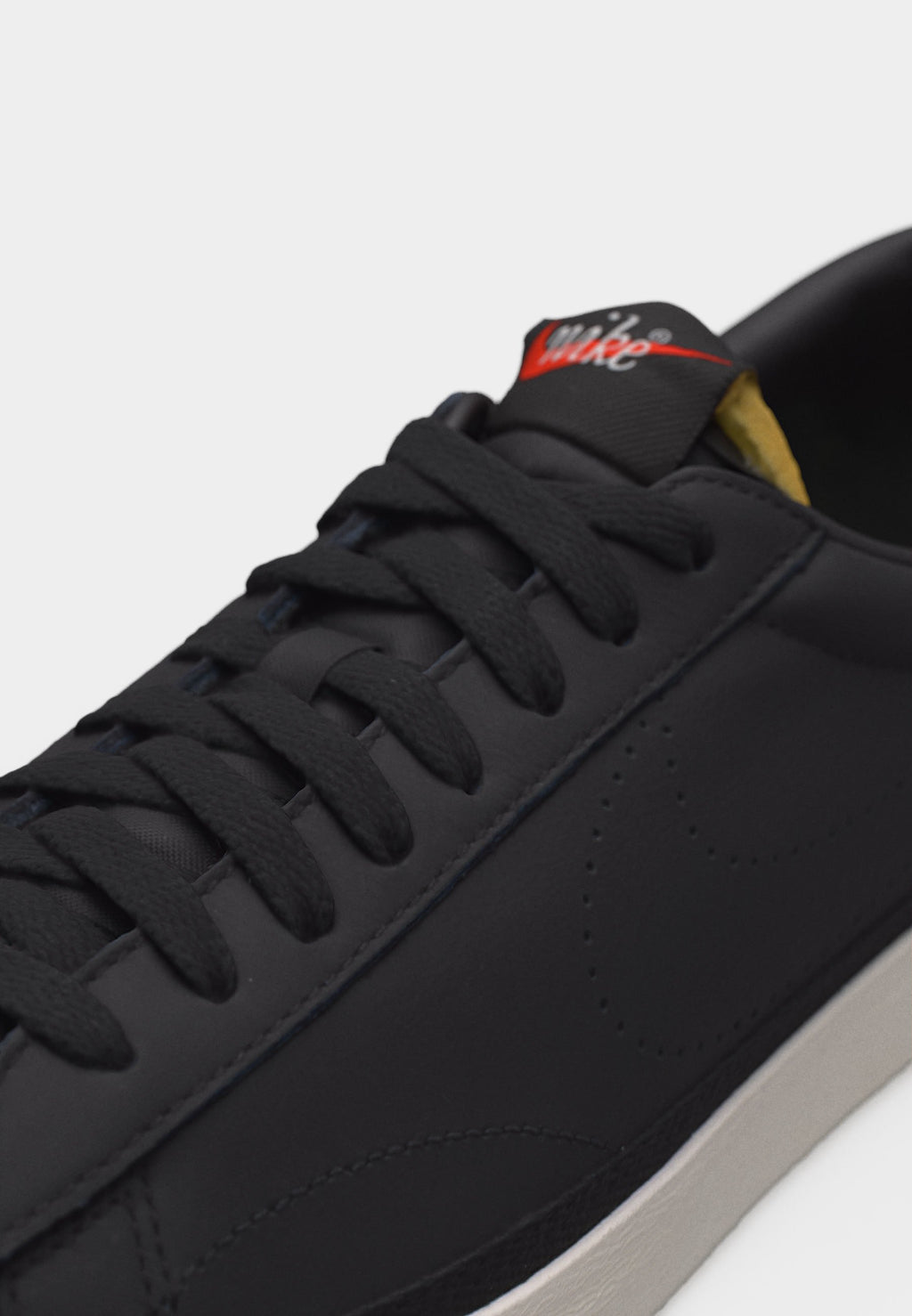 TENNIS CLASSIC SMASH UNISEX - Trainers - black/sail/team orange