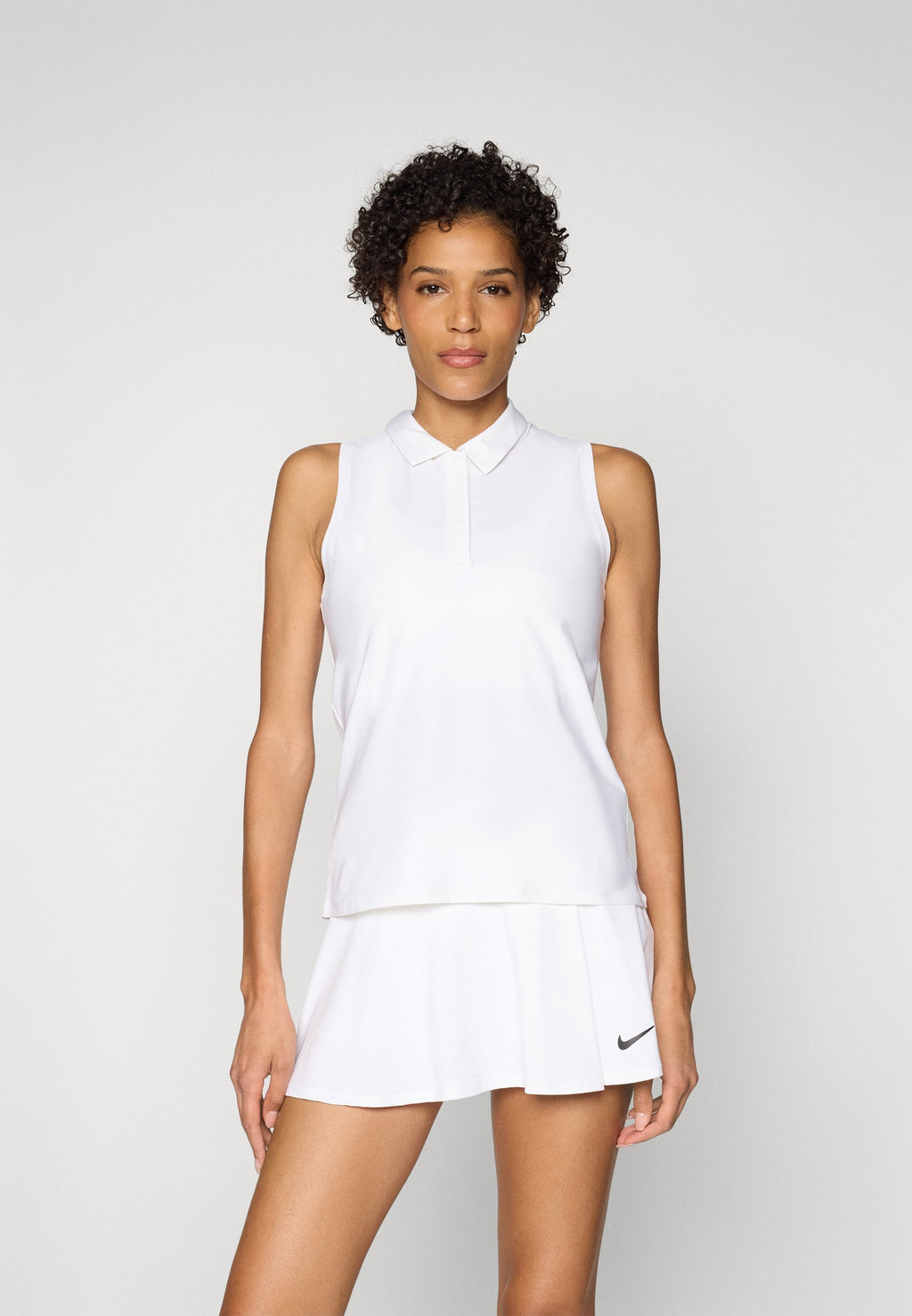 VICTORY - Polo shirt - white/black