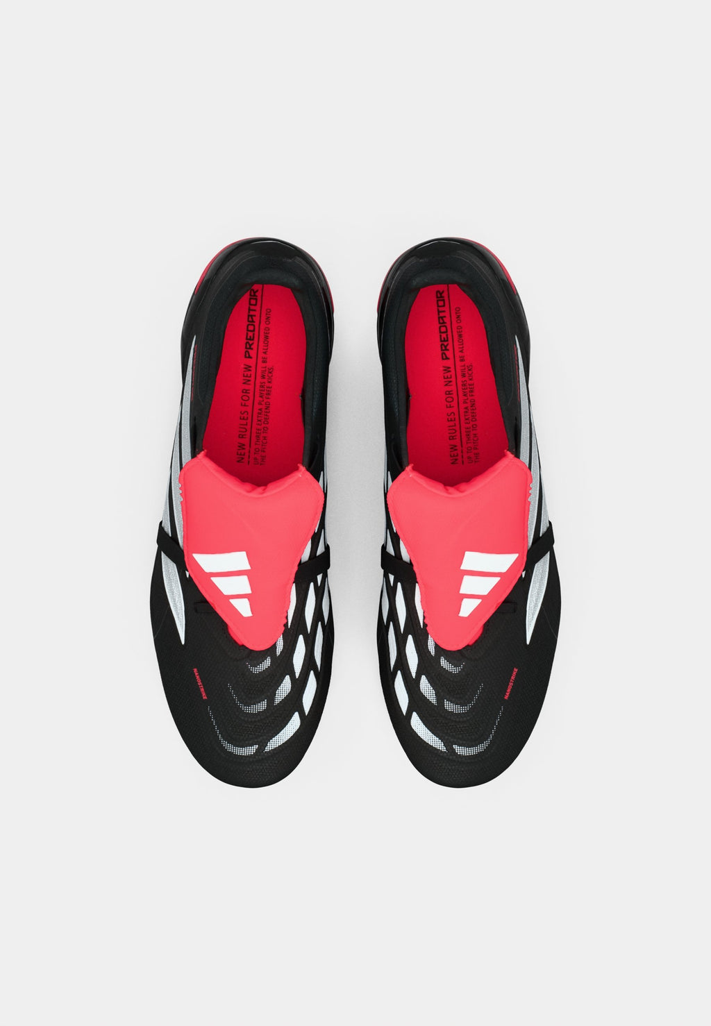 PREDATOR LİG KATLANIR DİL - Sabit zemin futbol ayakkabısı - core black/footwear white/lucid red