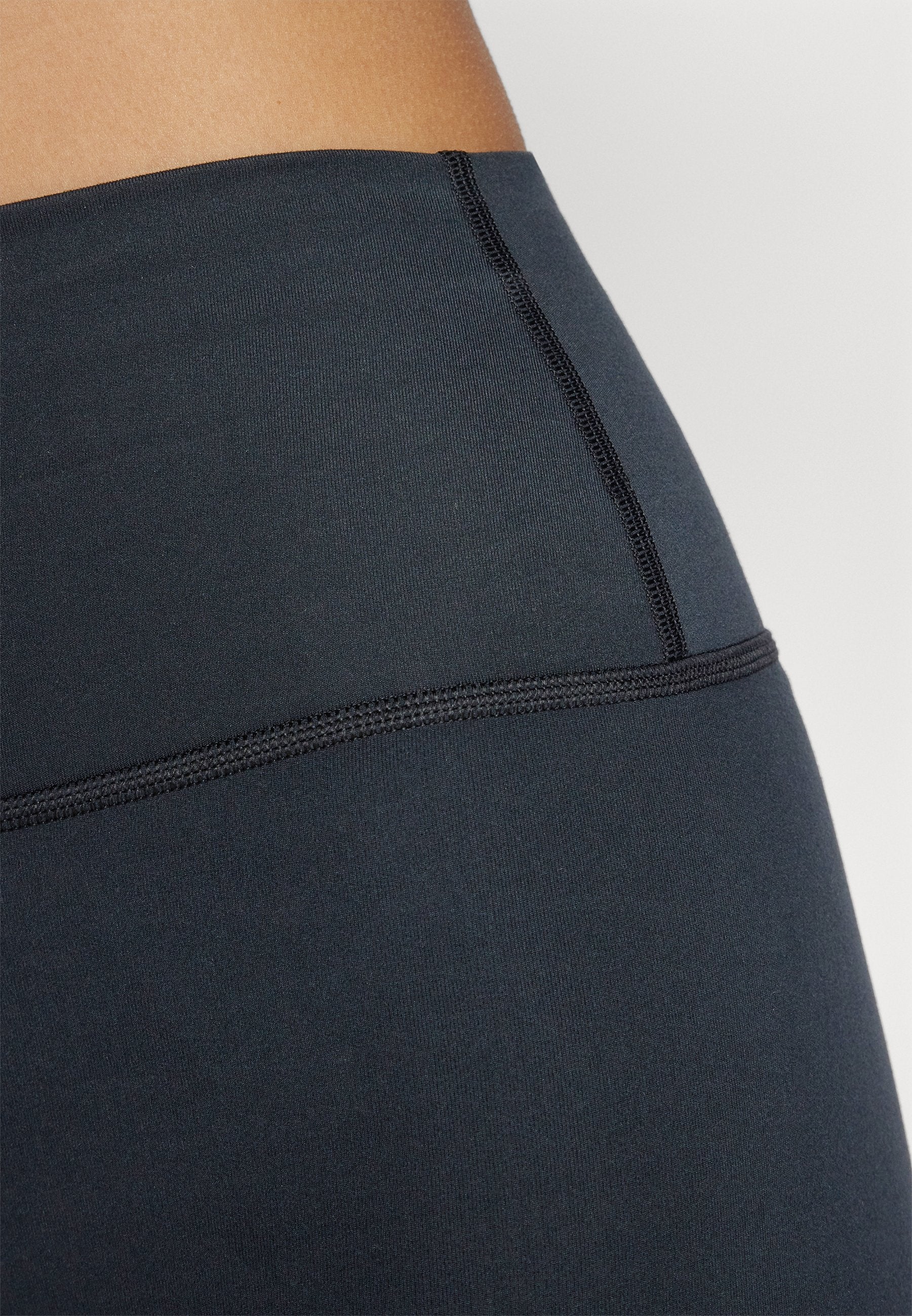 NB HARMONY HIGH RISE SHORT 6' - Leggings - black
