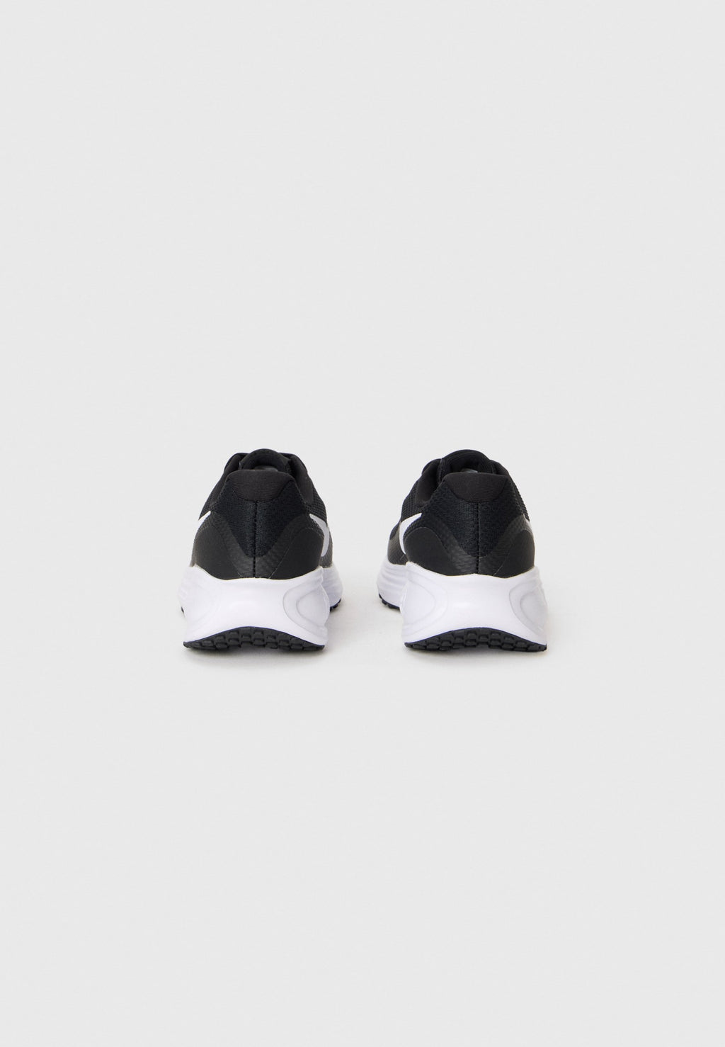 REVOLUTION 8 - Road running shoes - black/white