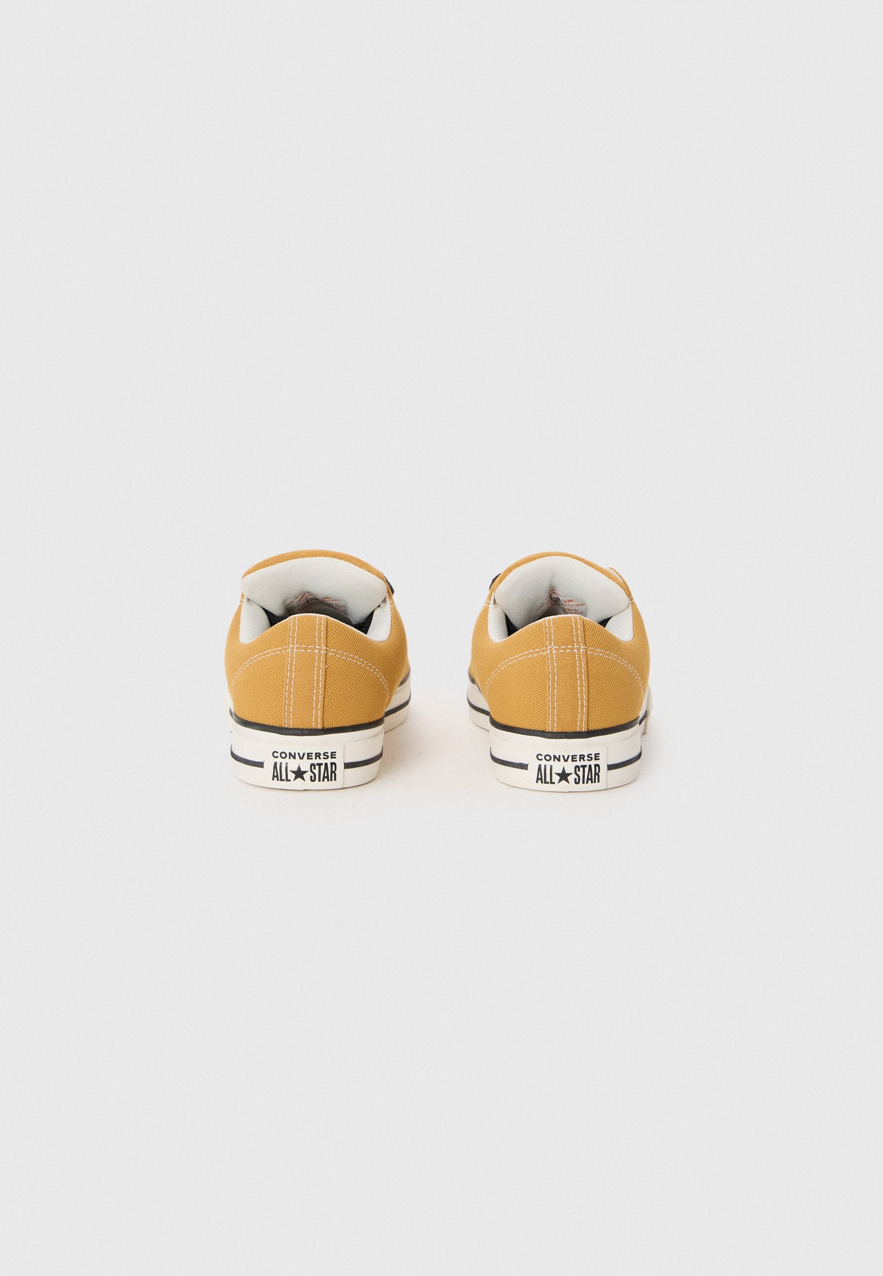 CHUCK TAYLOR PUFF UNISEX - Trainers - honey stick/vintage white/fire drill