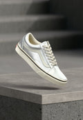 OLD SKOOL - Skate shoes - metallic silver-coloured