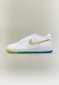 AIR FORCE 1 UNISEX - Trainers - white/metallic gold-coloured/soar/sonic yellow/malachite