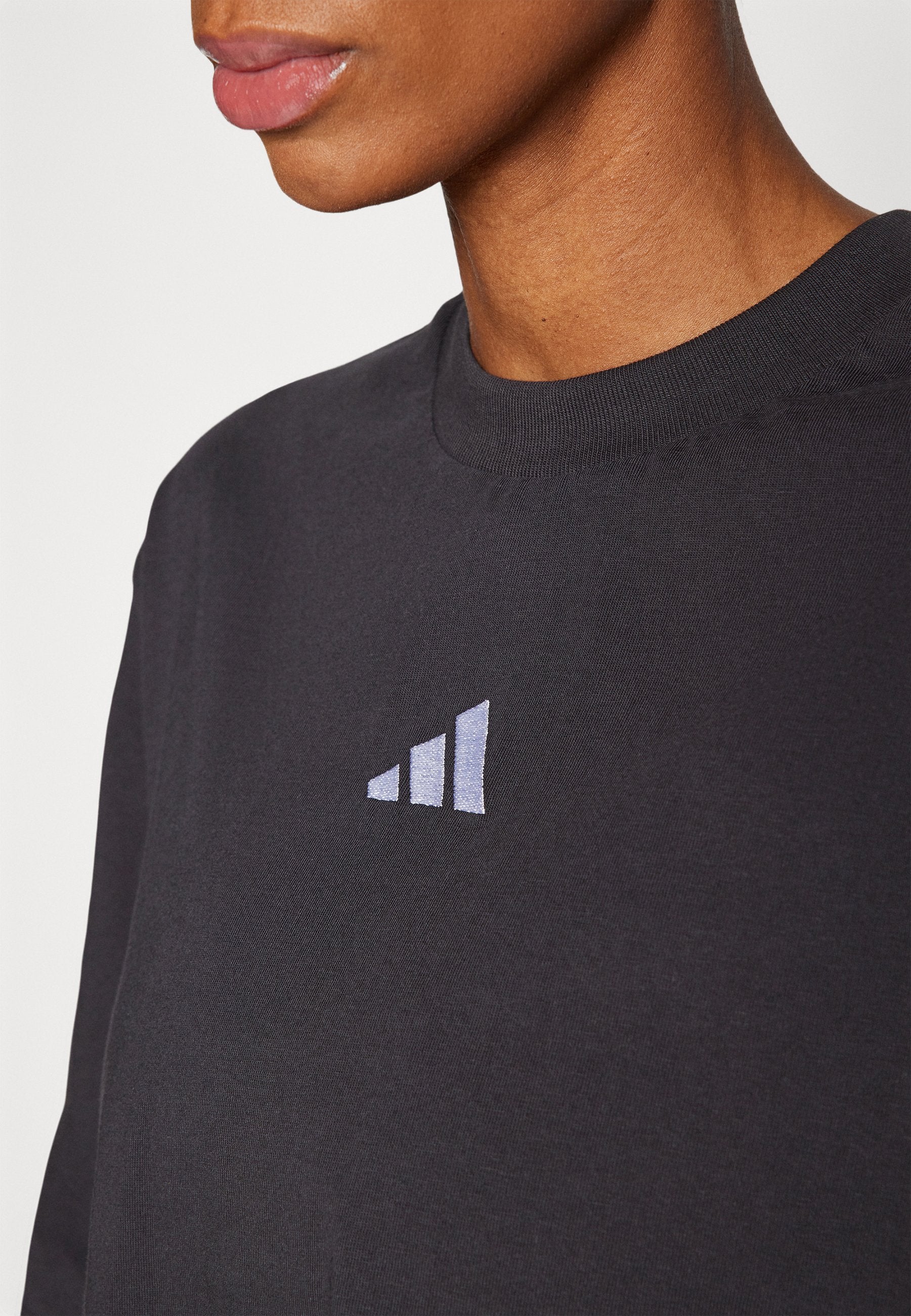 ESSENTIALS 3 STRIPES LOOSE - Print T-shirt - black/white