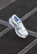 AIR MAX MOTO 2K - Trainers - white/hydrogen blue/metallic silver-coloured/black/flat silver-coloured