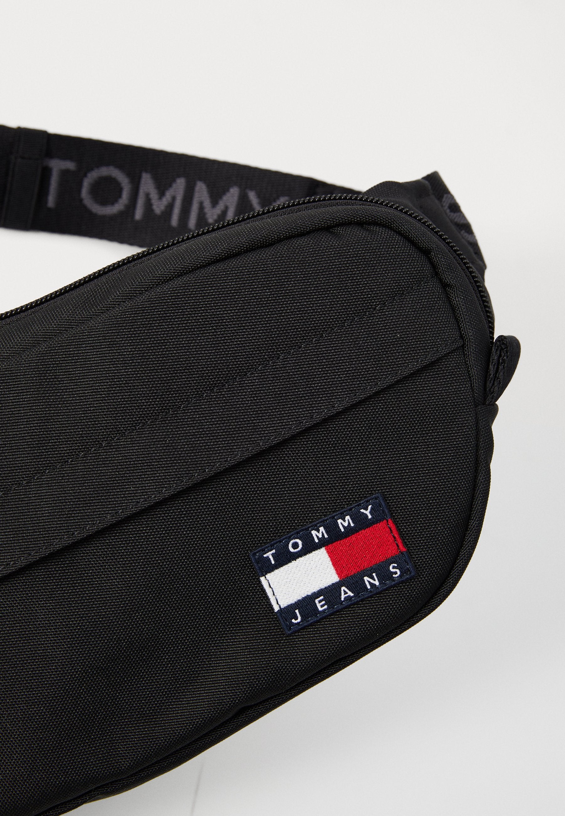 ESSENTIAL REPEAT LOGO BUM BAG - Bum bag - black