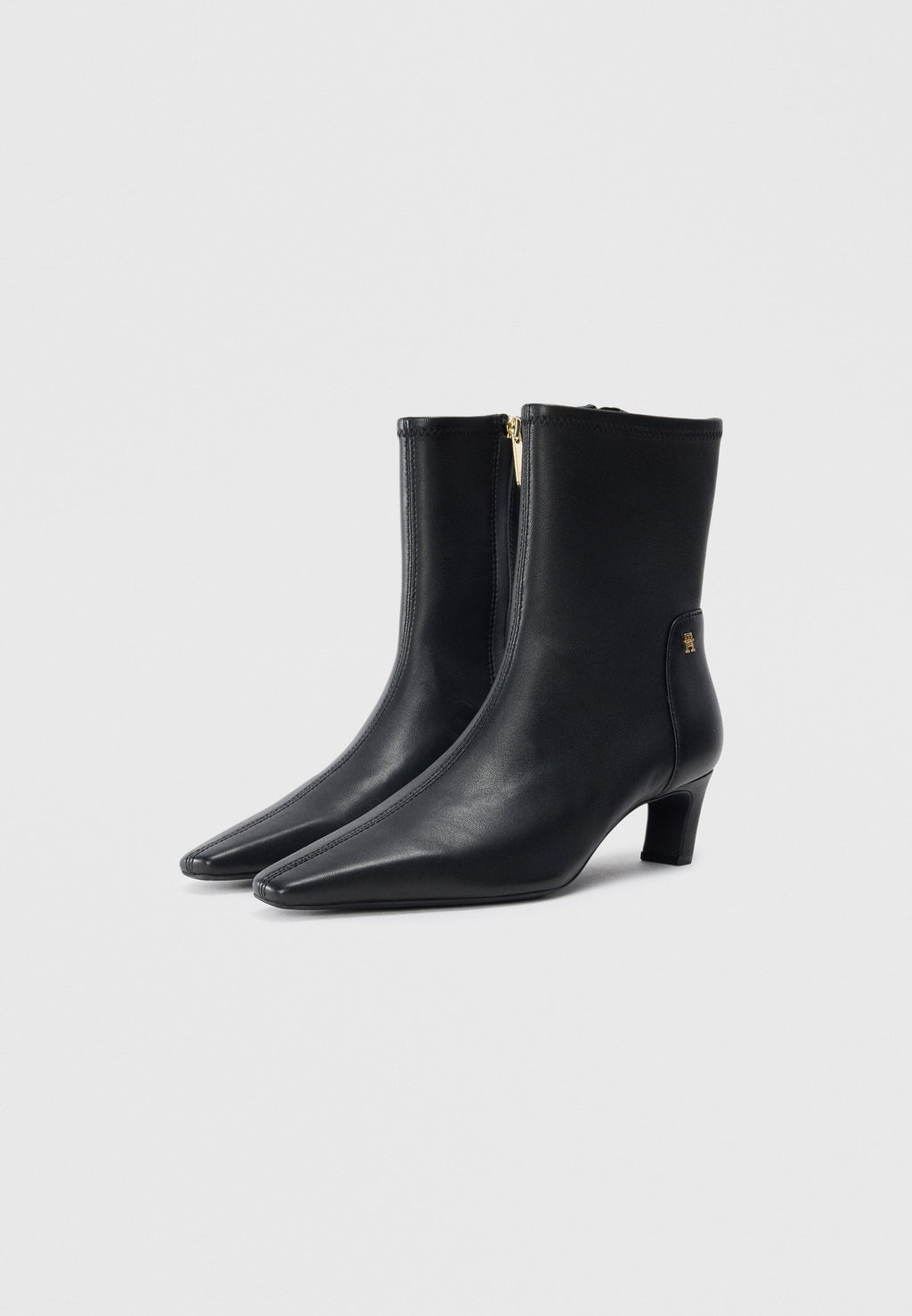 TH MONOGRAM PLAQUE LEATHER MID BOOTS - Classic ankle boots - black