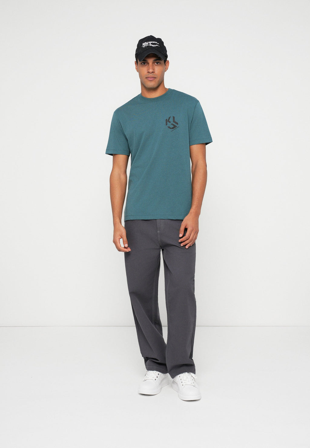 MONOGRAM - Print T-shirt - balsam