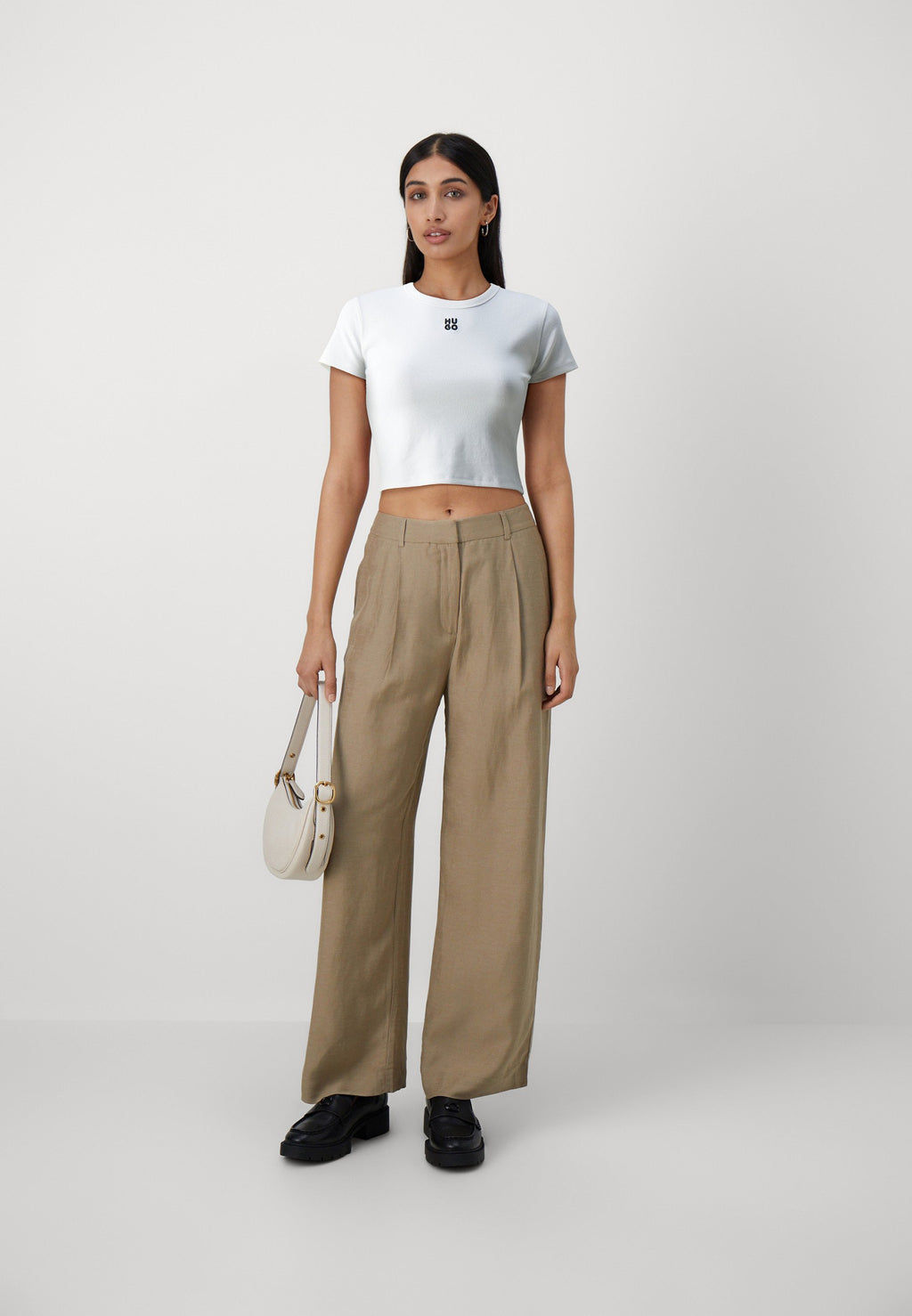 DELANOR - Basic T-shirt - white