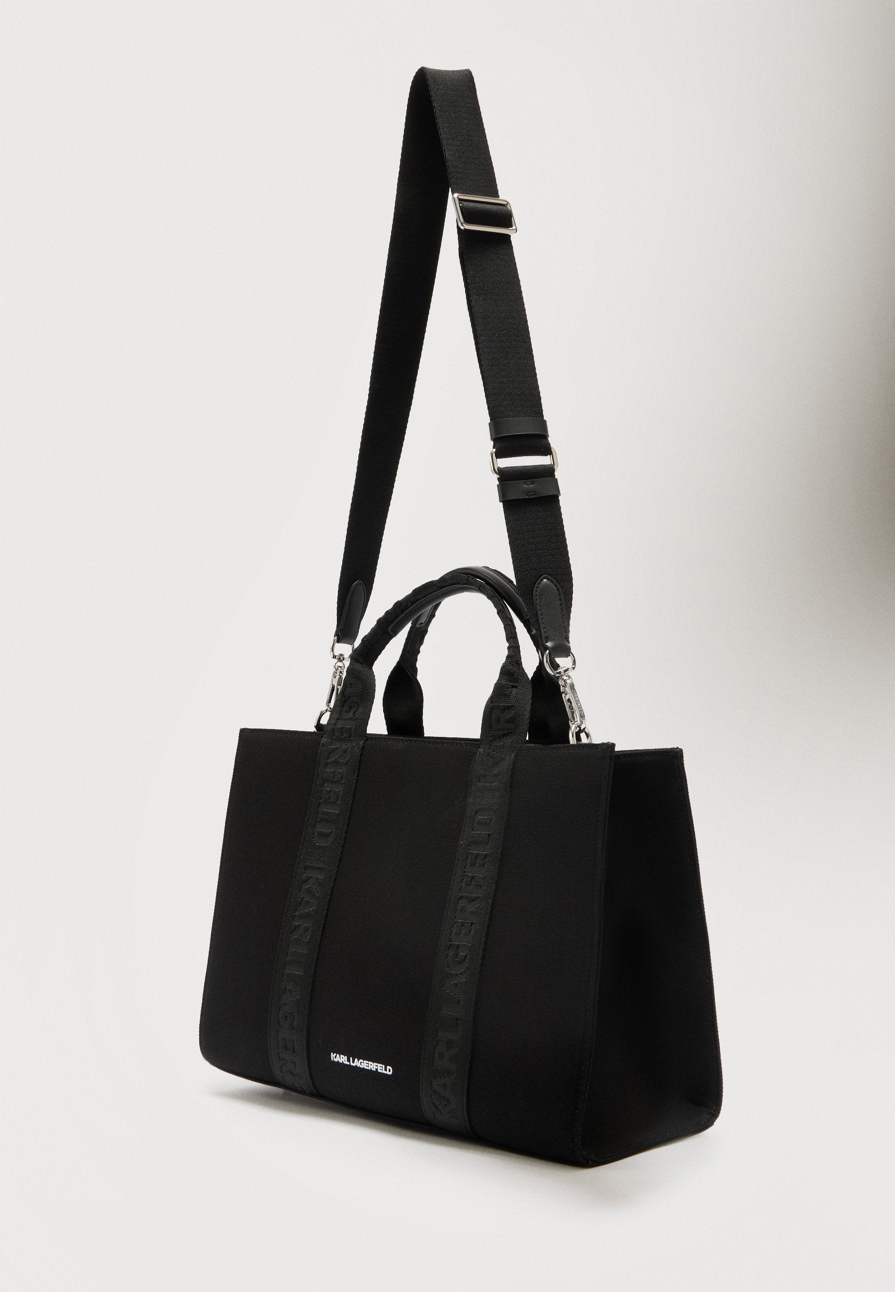 IKON SQUARE TOTE - Handbag - black