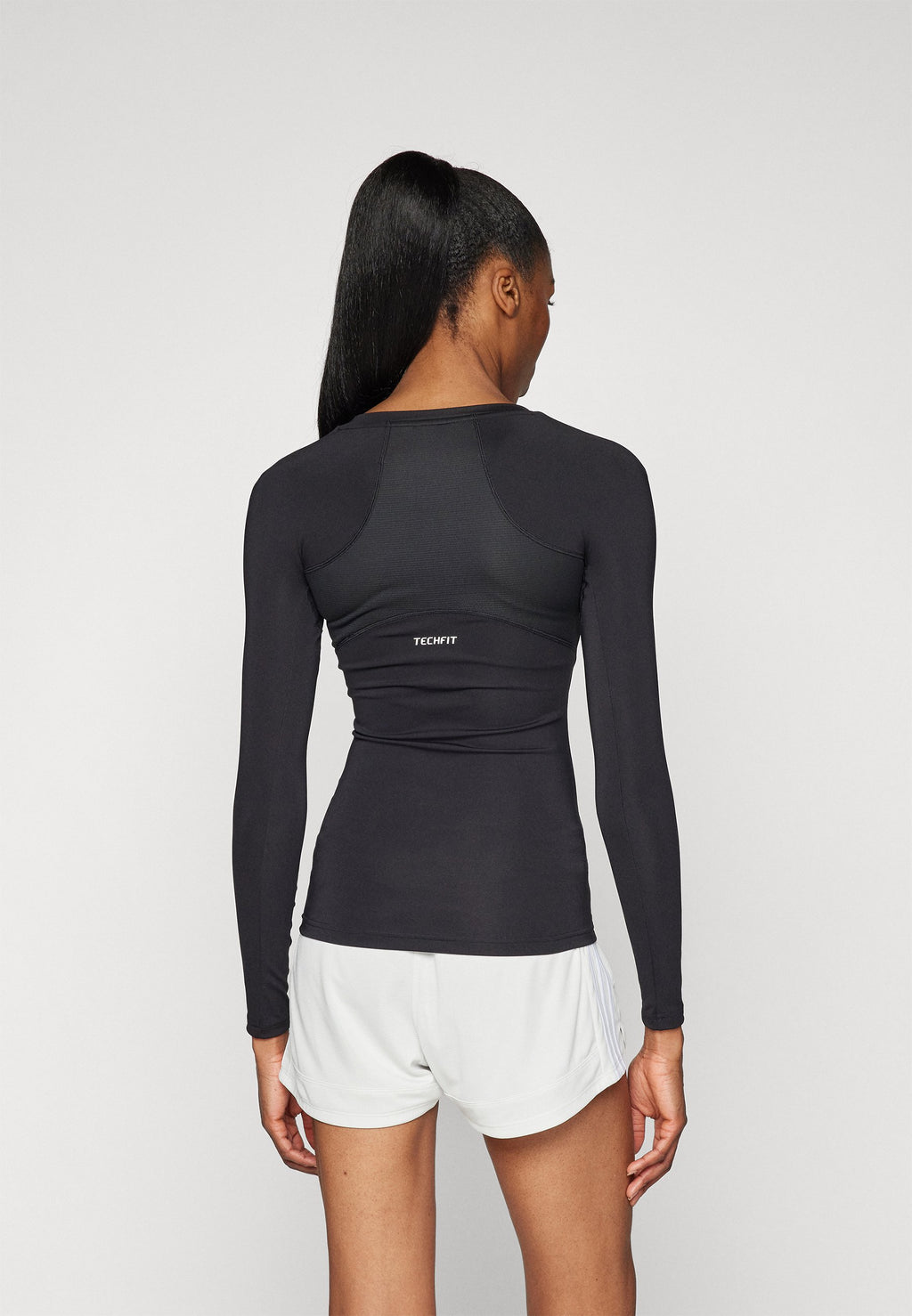 TECHFIT LONG SLEEVE TRAINING TOP - Long sleeved top - black