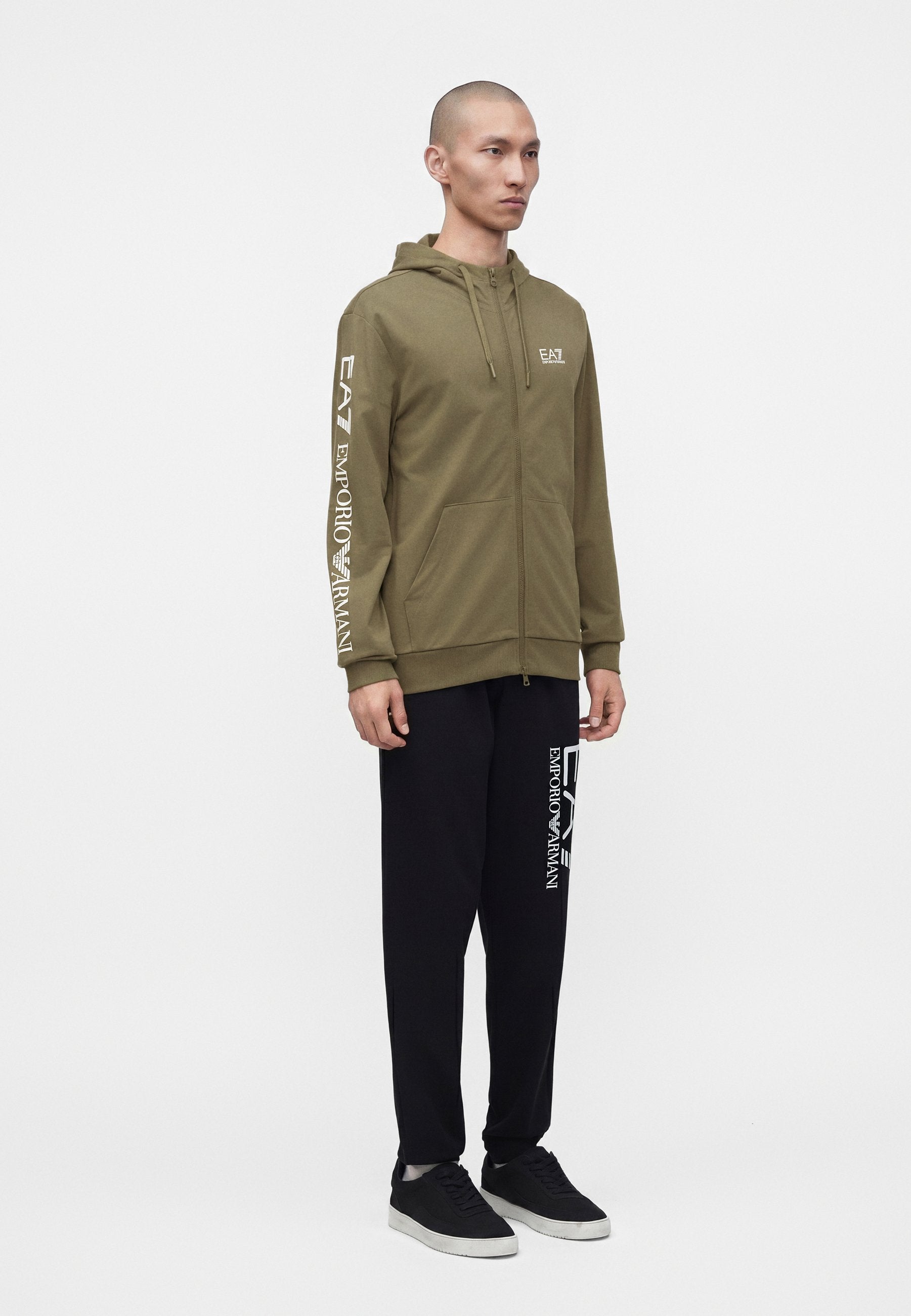 TRAIN LOGO SERIES HOODIE EXTENDED LOGO - Zip-up sweatshirt - kalamata/white