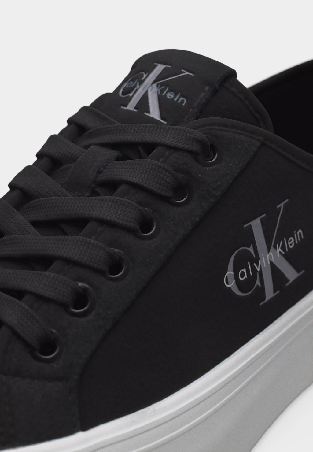 Trainers - black