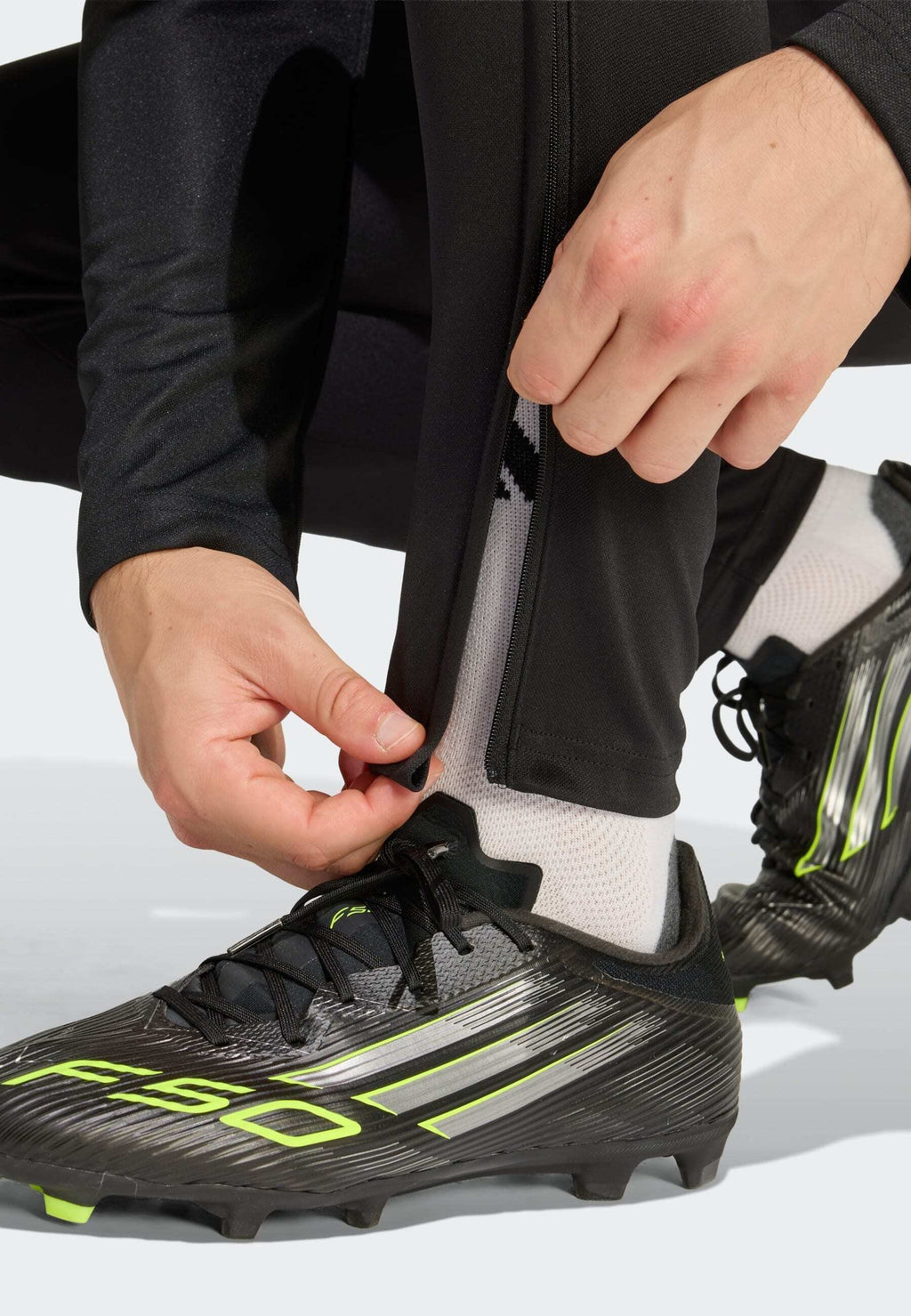 ENTRADA26 - Tracksuit bottoms - black/white