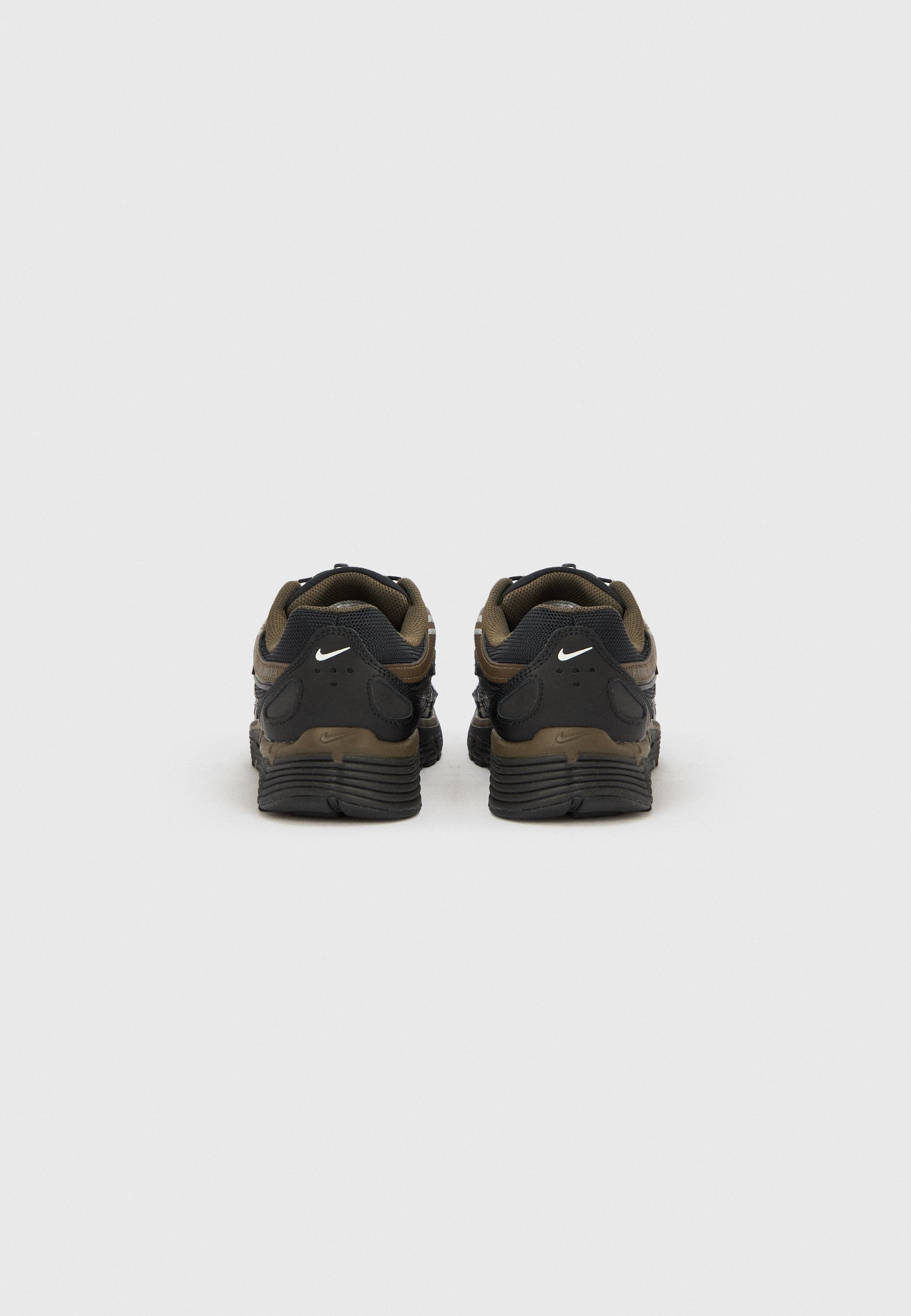 P 6000 UNISEX - Trainers - black/silver-coloured/dark hazel/summit white