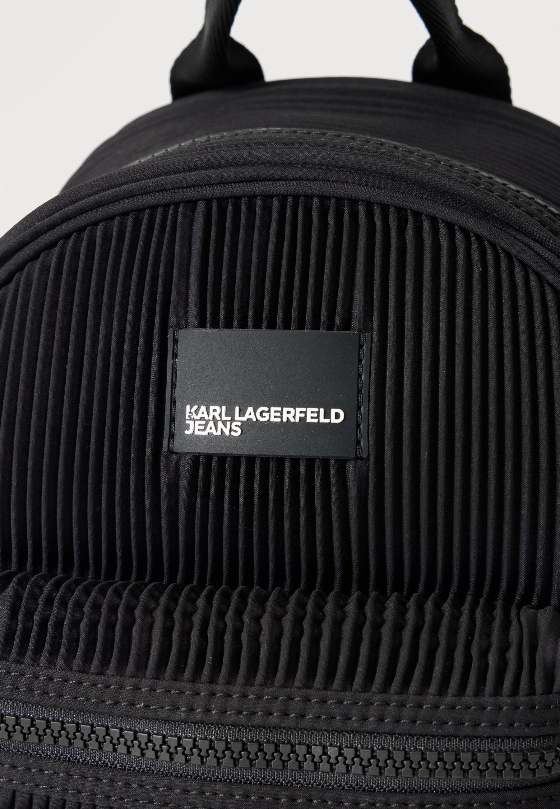 PLEAT BACKPACK - Backpack - black
