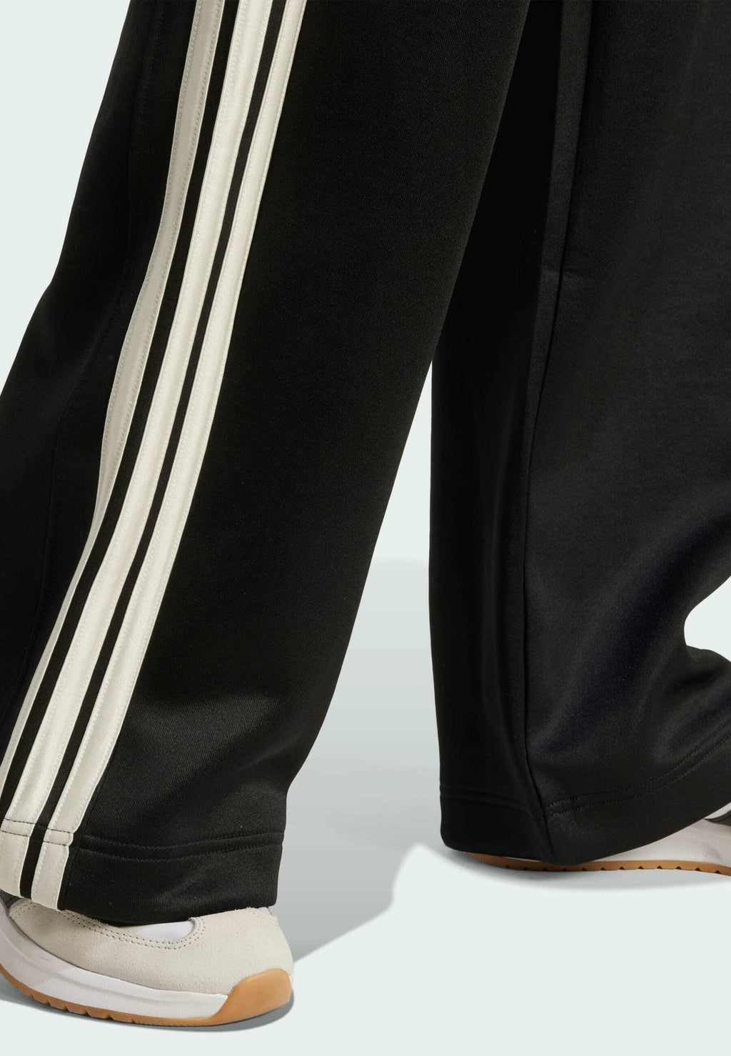 W STADIUM TP - Tracksuit bottoms - black white