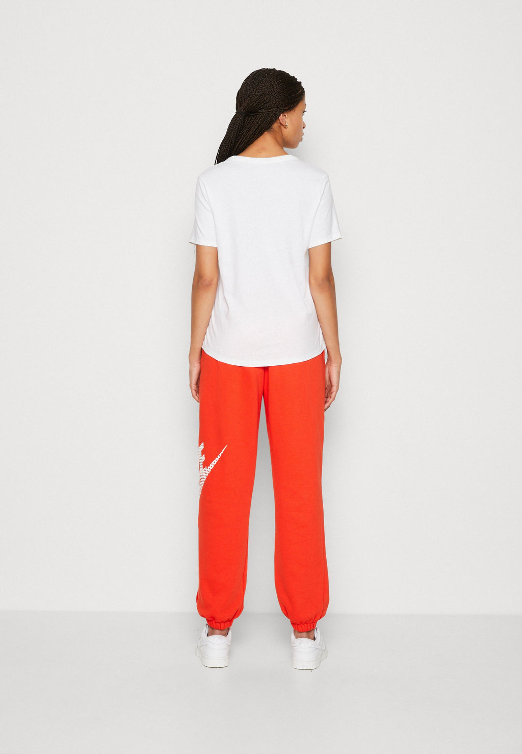 CLUB TEE - Print T-shirt - white