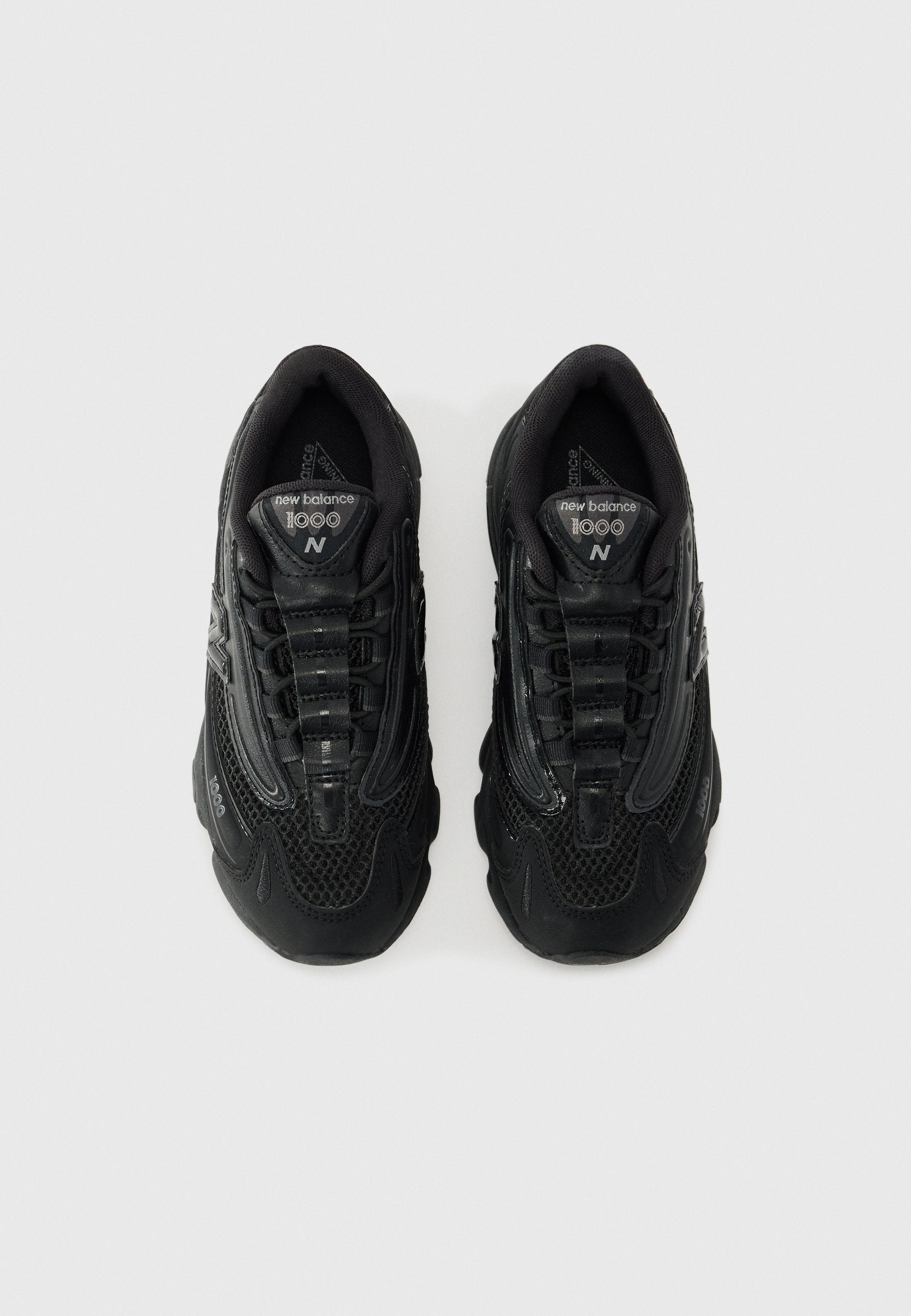 1000 UNISEX - Trainers - black