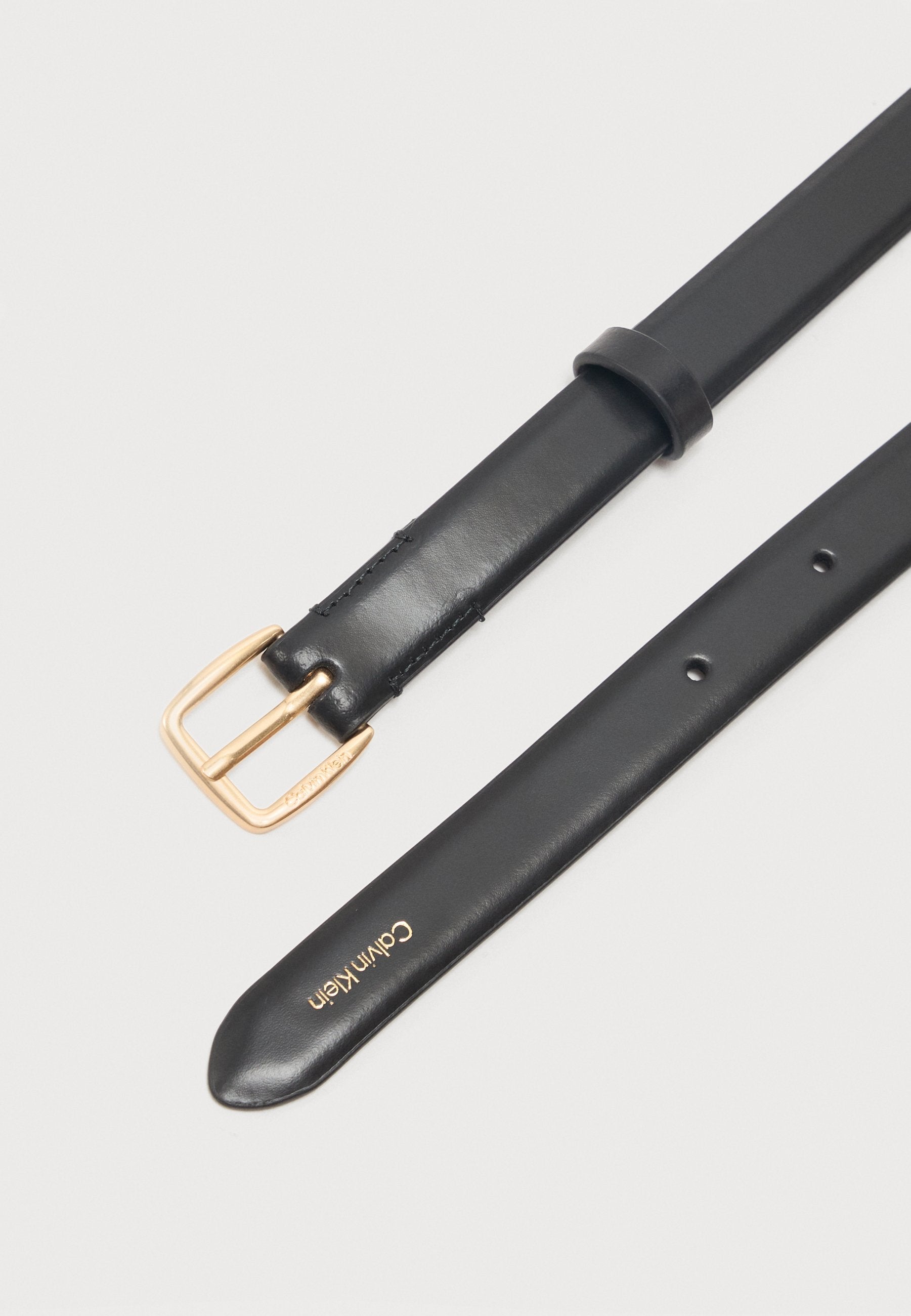 ESSENTIAL - Belt - black