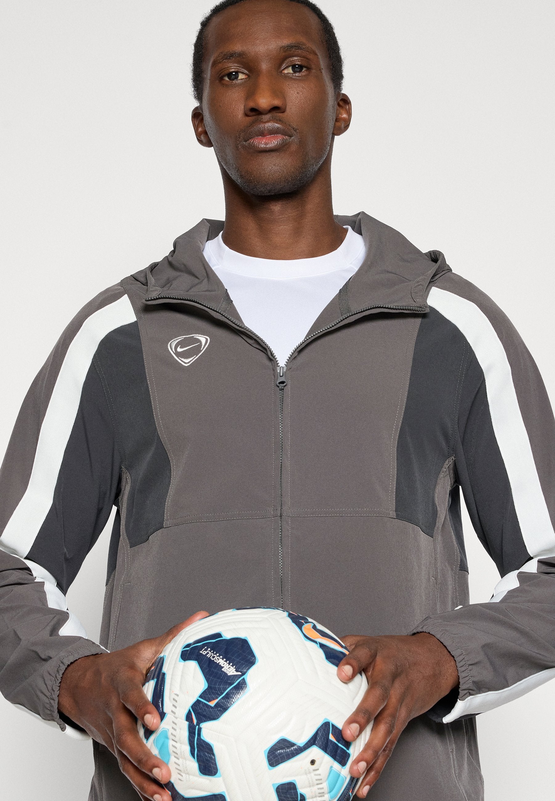 M NK RPL STRK JKT W - Windbreaker - medium ash/off noir/summit white